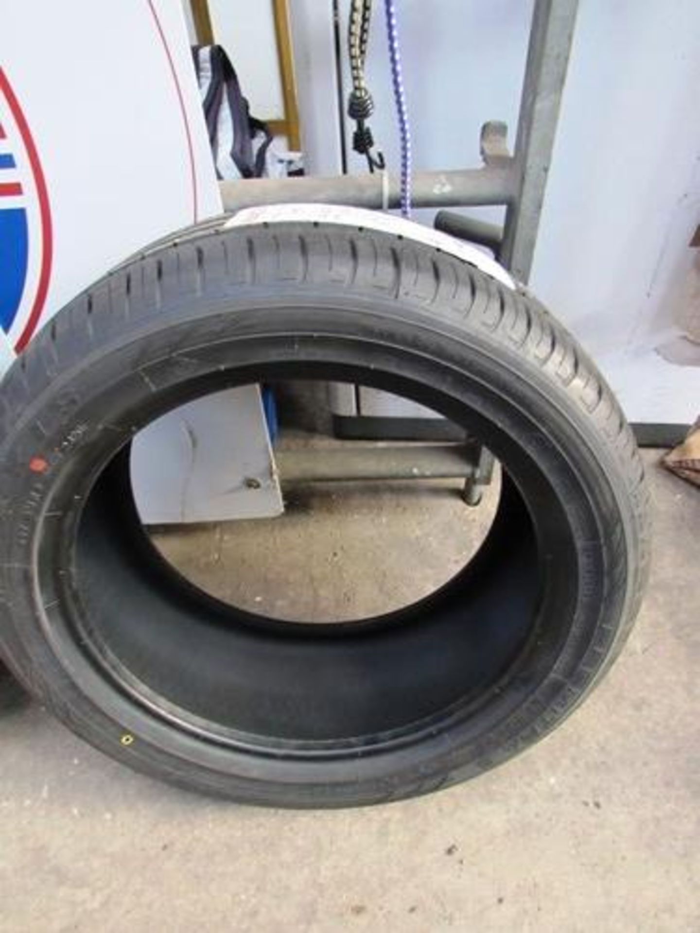 1 x Maxxis Premitra 5 HP5 tyre, size 245/45ZR17 99W XL - New with label (GS1) - Image 2 of 2