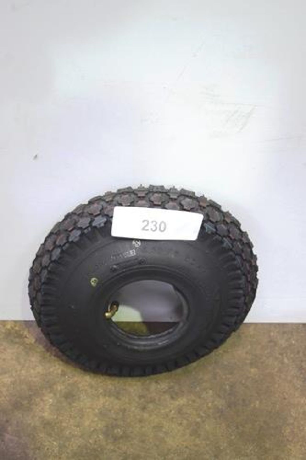 15 x Delo Tire 4.10/3.50-4 PR tyres - New (GS10)