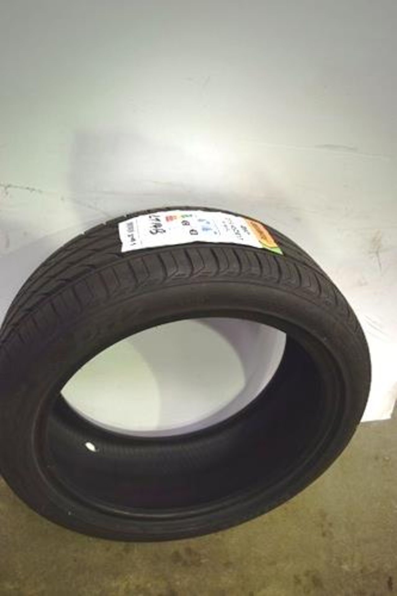 1 x Delinte DH2 tyre, size 215/45ZR17 91W XL - New with label (GS1) - Image 2 of 2