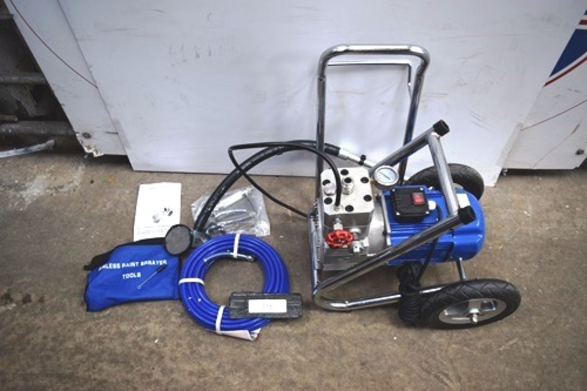 1 x 2hp airless paint sprayer, model DF330 1.5kw, 240V/50Hz, 22.5MPa max flow, 4ltr/min - New (GS8) - Image 2 of 3