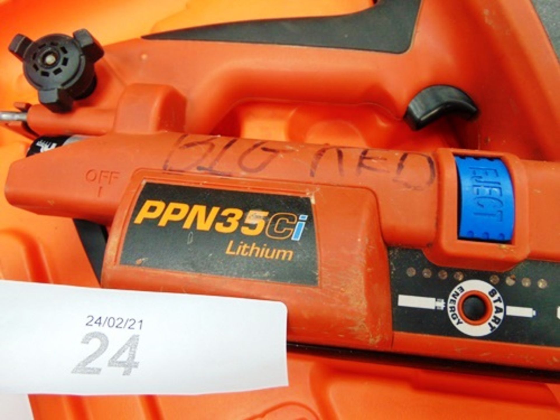 A Paslode Impulse PPN35CI nail gun, loose safety foot - Spares & repairs (TC3) - Image 3 of 4