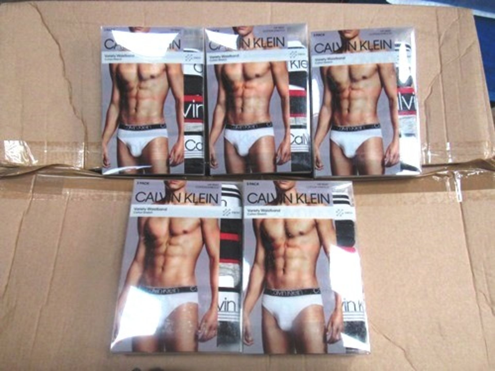 5 x boxes each containing 3 pack Calvin Klein hip briefs, size L - Sealed new in pack (ES15B)