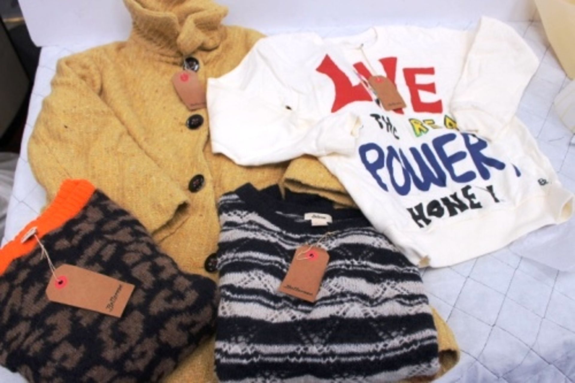 A selection of children's clothing and footwear including 1 x Fat Face printed Ella jackets, size - Image 8 of 9