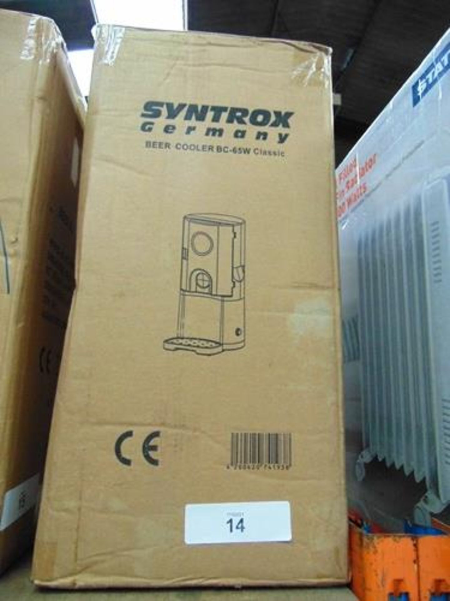 1 x Syntrox beer cooler, model BC65W Classic, RRP £90.00 - New (ES2)