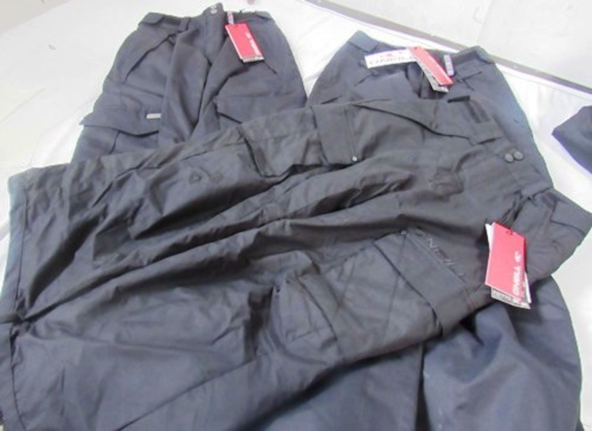 A quantity of children's outdoor clothing comprising 3 x Dean jackets, 2 x size 5-6yrs and 1 x - Image 3 of 4