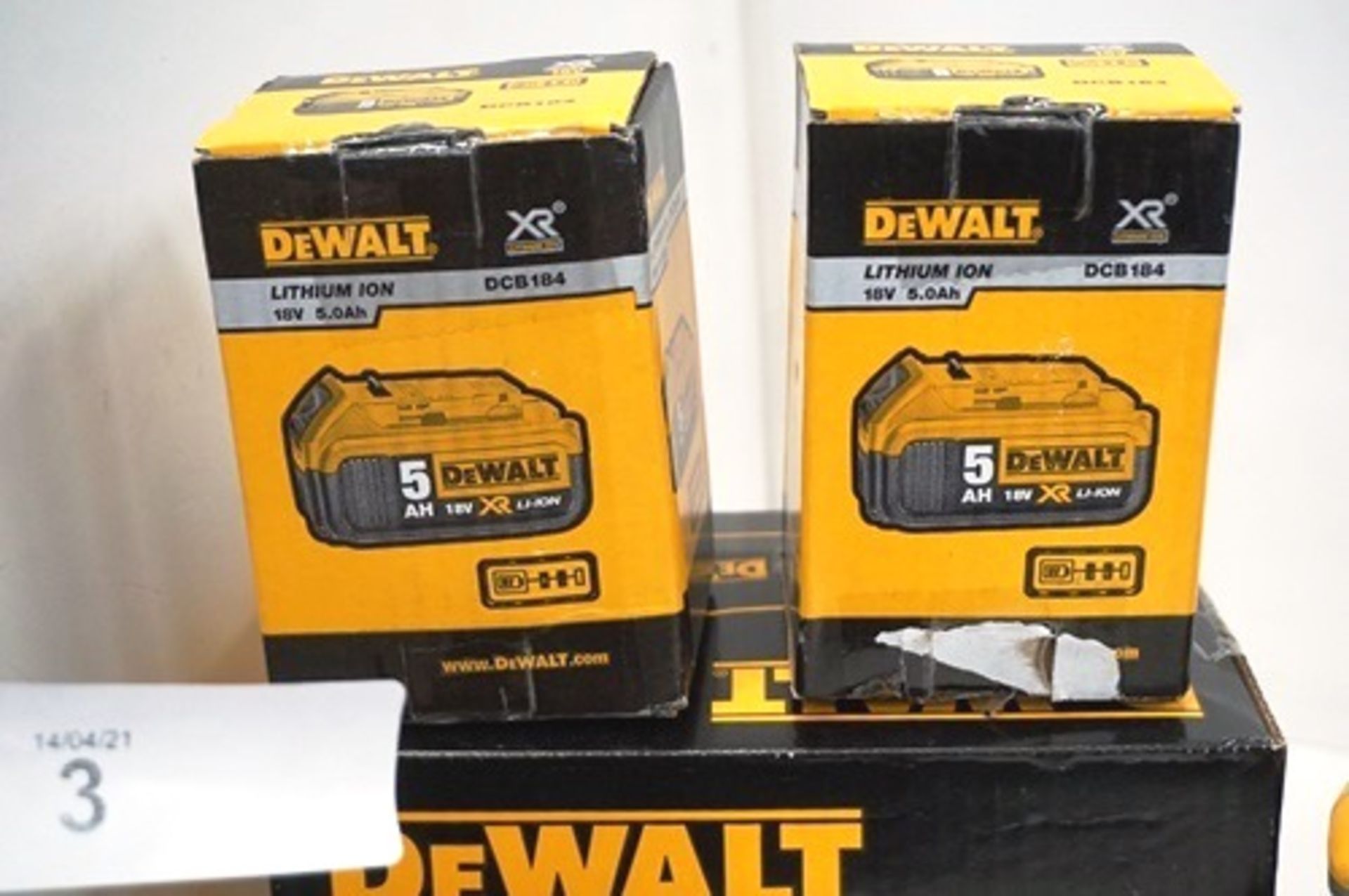 1 x DeWalt cordless jigsaw, model DCS331, second-hand, together with 2 x 18V batteries and - Image 3 of 5