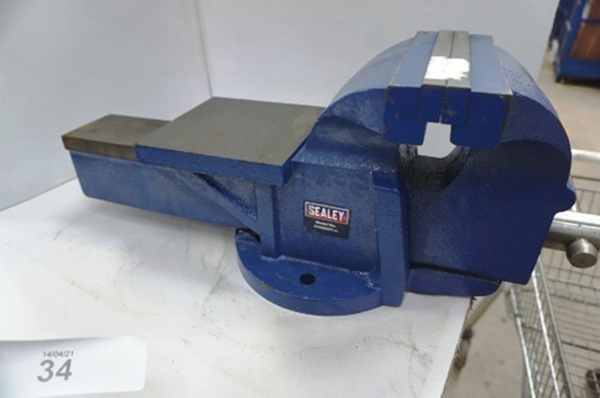 1 x Sealey heavy duty bench vice, model CV200XTV2 - New (TC5)