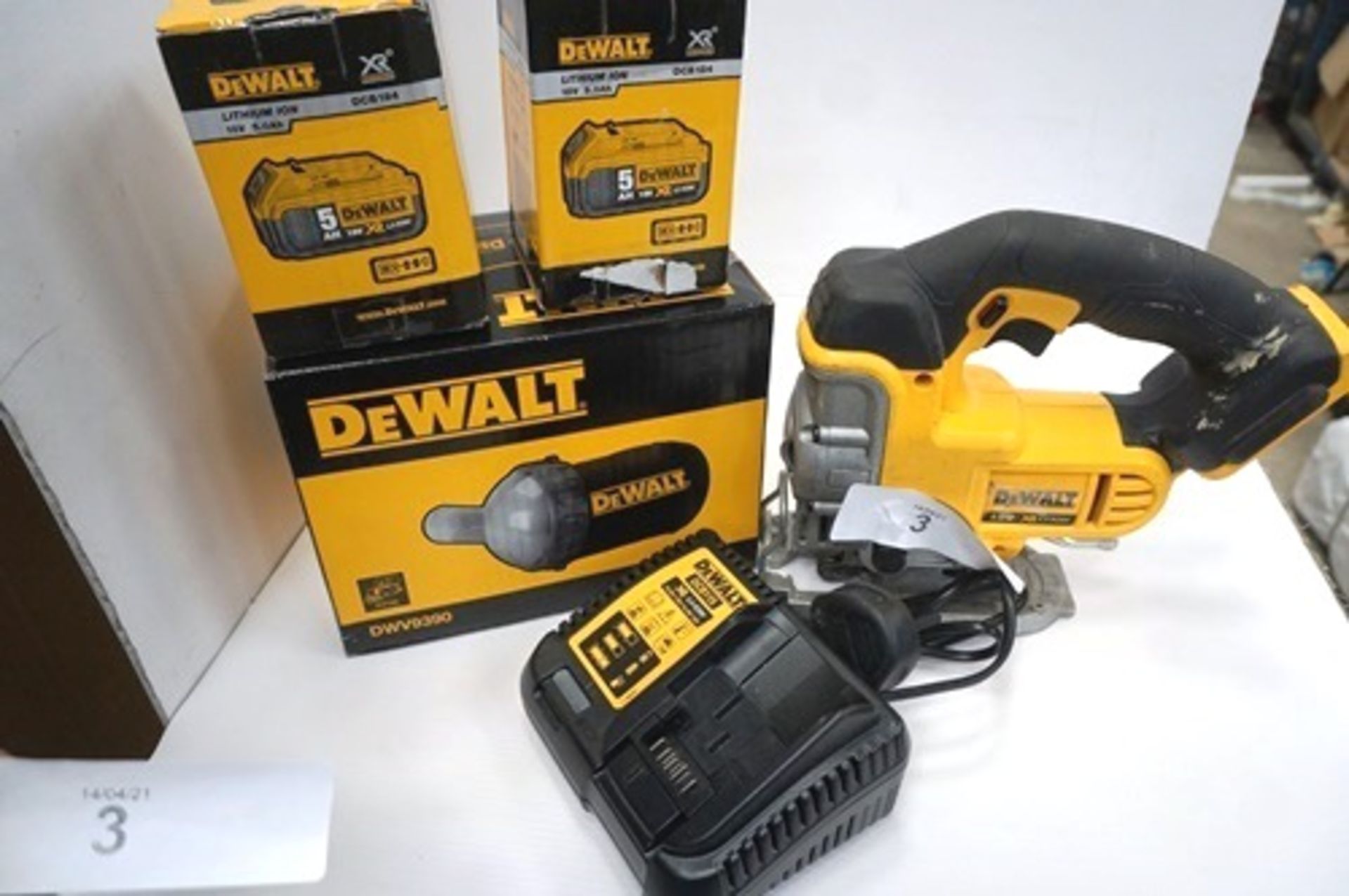 1 x DeWalt cordless jigsaw, model DCS331, second-hand, together with 2 x 18V batteries and