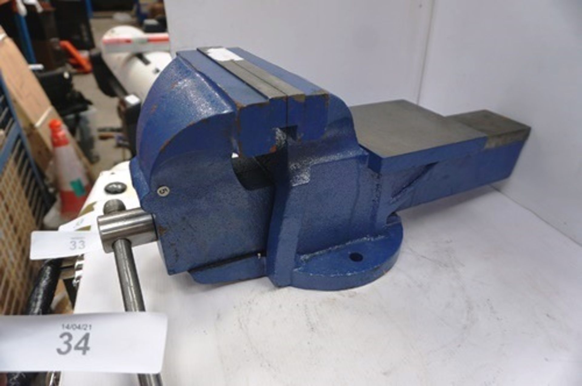 1 x Sealey heavy duty bench vice, model CV200XTV2 - New (TC5) - Image 2 of 2