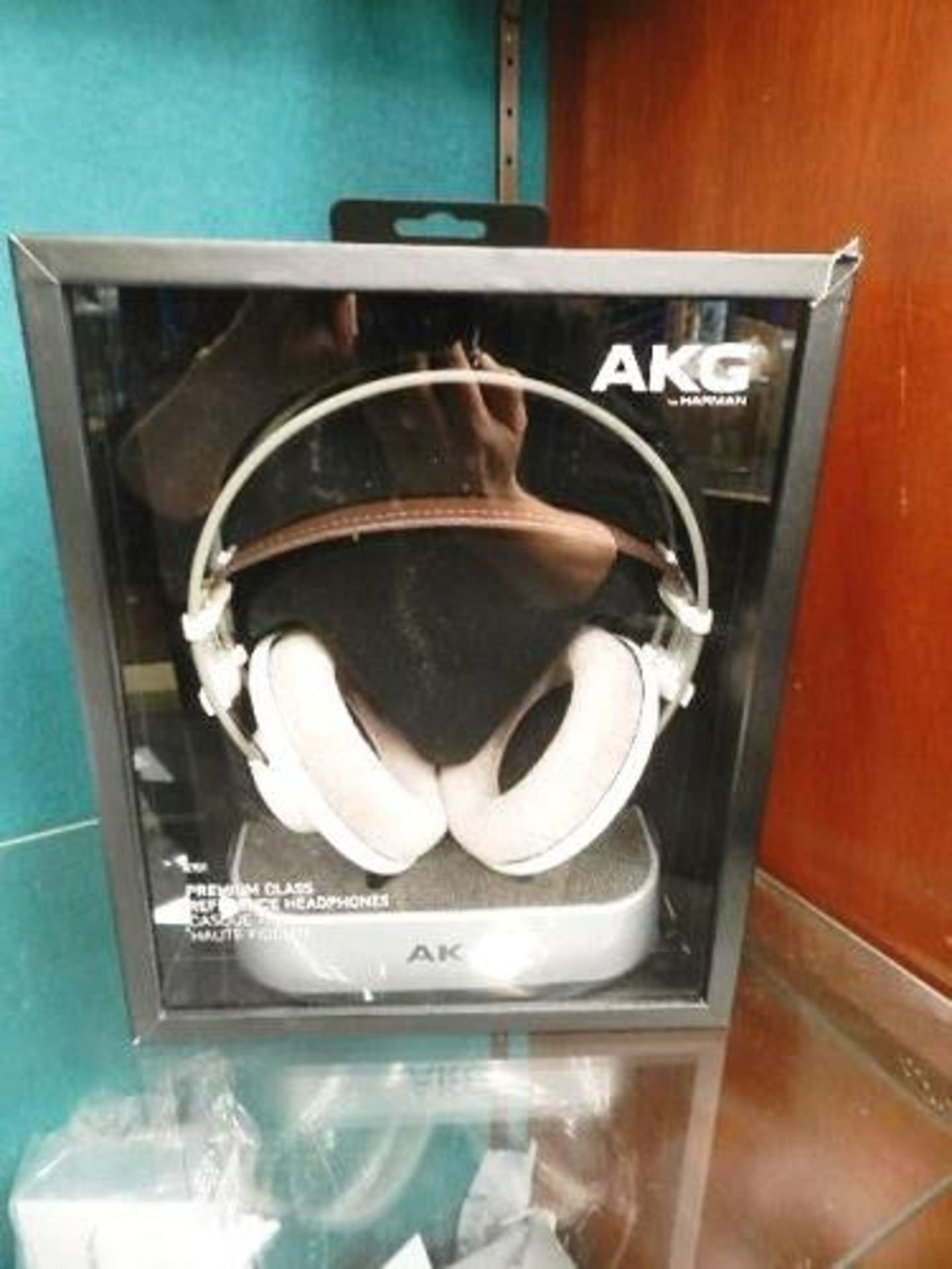 1 x AKG K701 Premium Class headphones - Sealed new in box (C13B)
