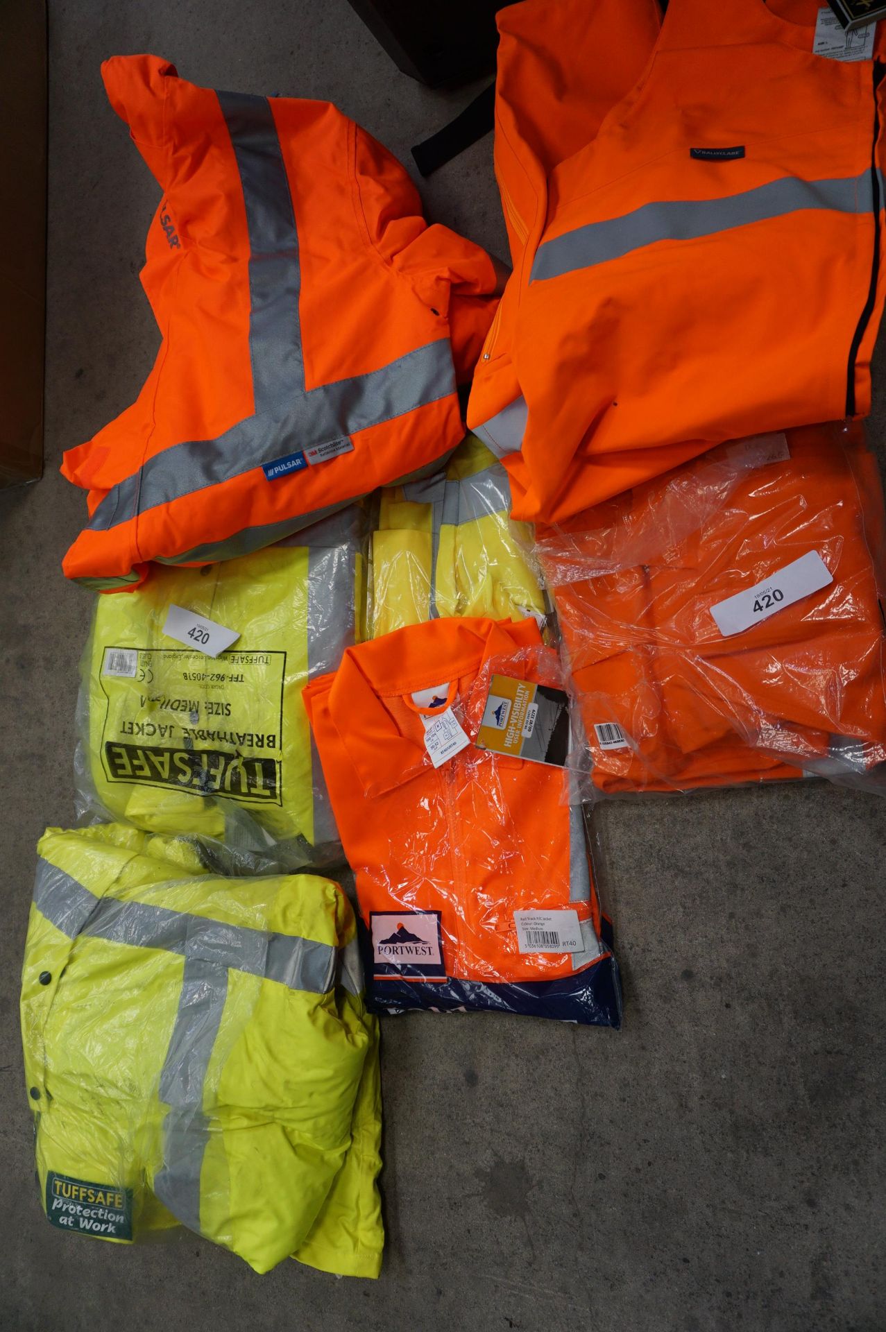 7 x assorted Hi-Visibility clothing including 2 x Tuffsafe breathable jackets,,, size M, 1 x Bally - Image 2 of 8