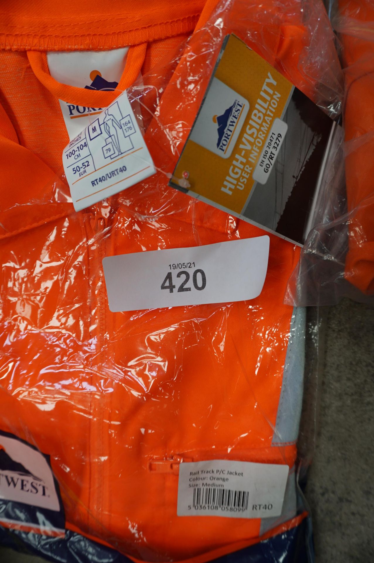 7 x assorted Hi-Visibility clothing including 2 x Tuffsafe breathable jackets,,, size M, 1 x Bally - Image 4 of 8