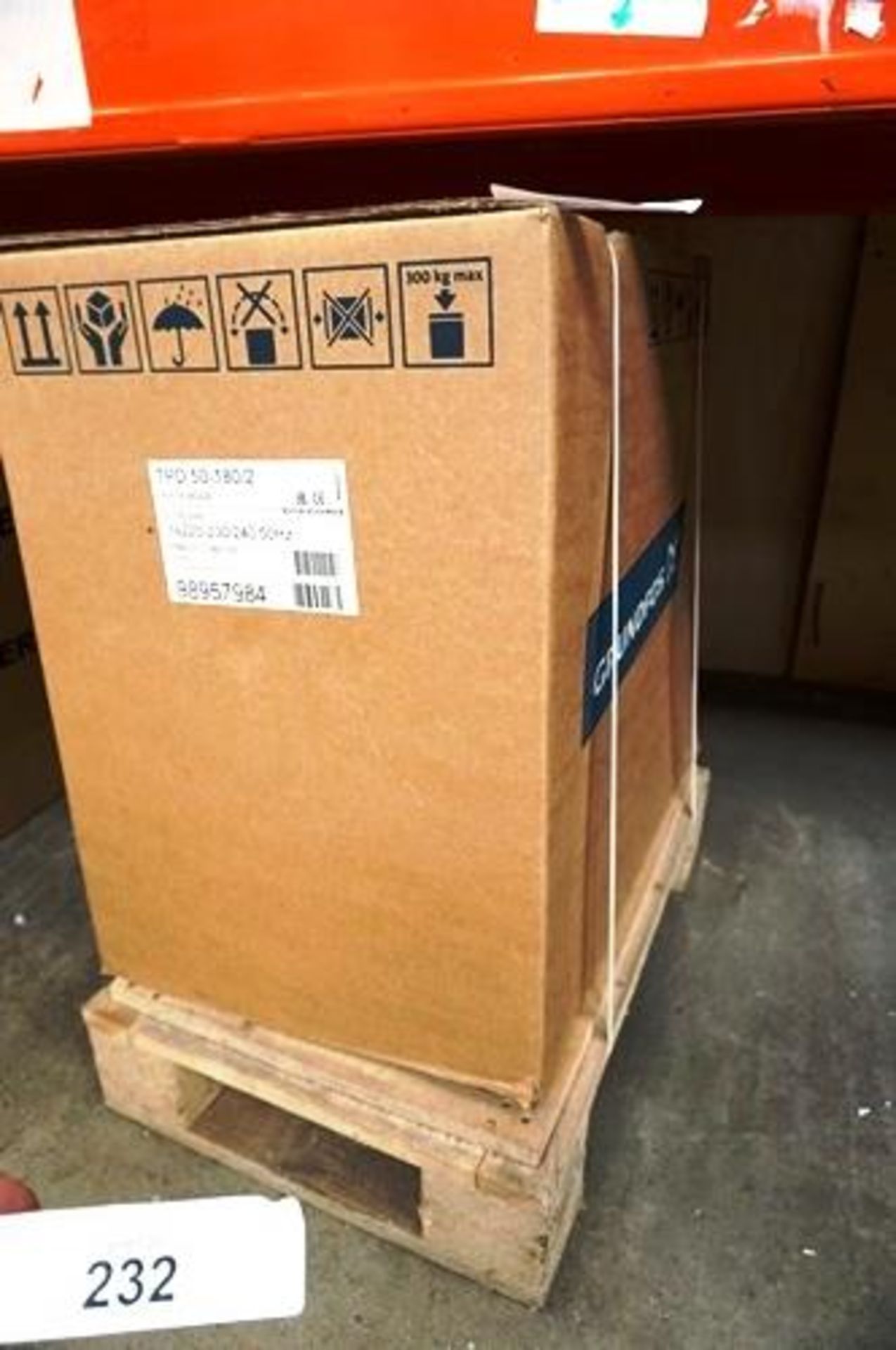 1 x Grundfos TPD 50-180/2 230-240 50 hz PN6/10 cast iron water pump - New (GS35C)