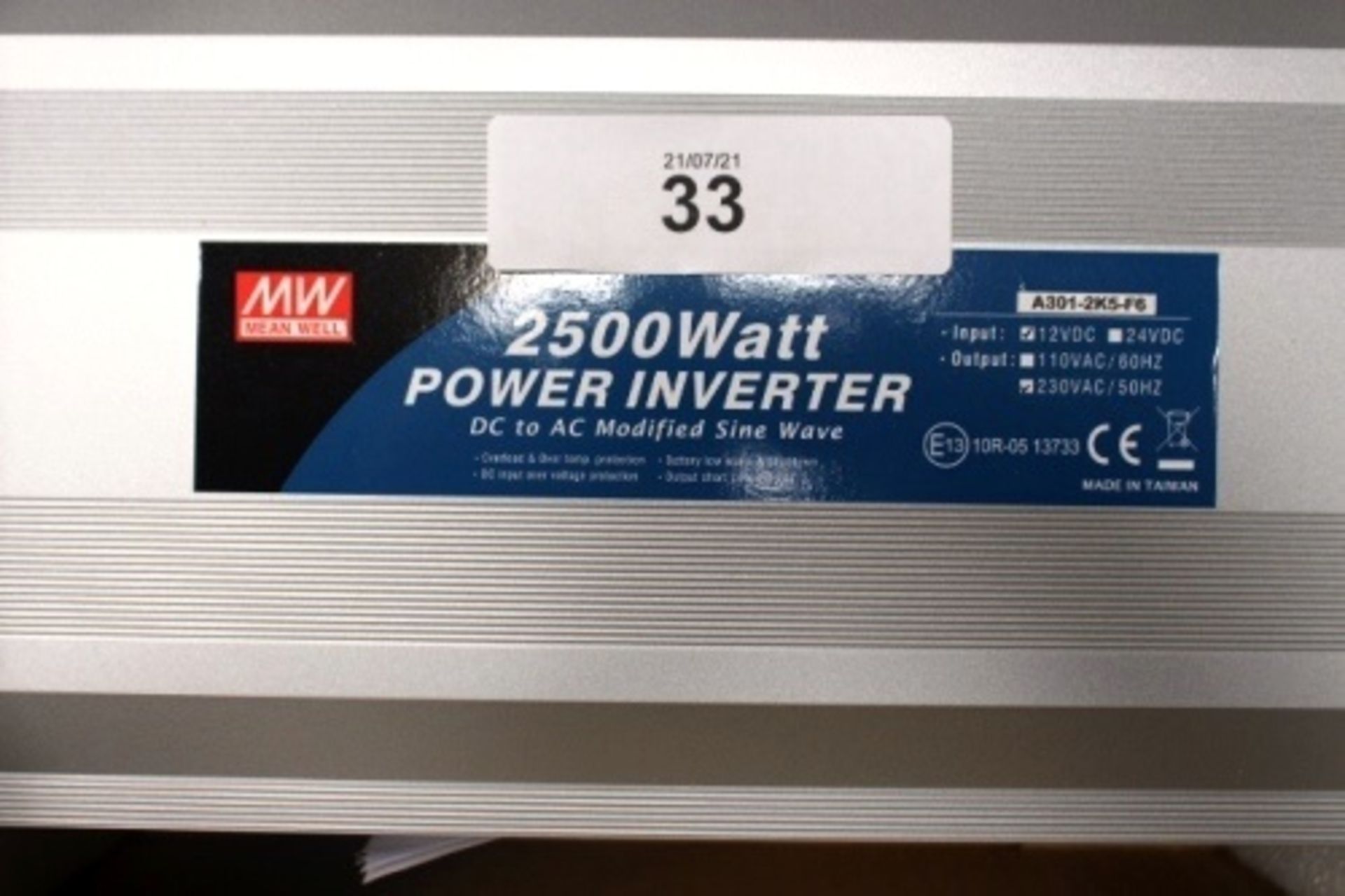 1 x Mean Well 2500W AC/DC power inverter, model A301-2K5-F6, 230 VAC, 12 VDC - New in box (ES5end)