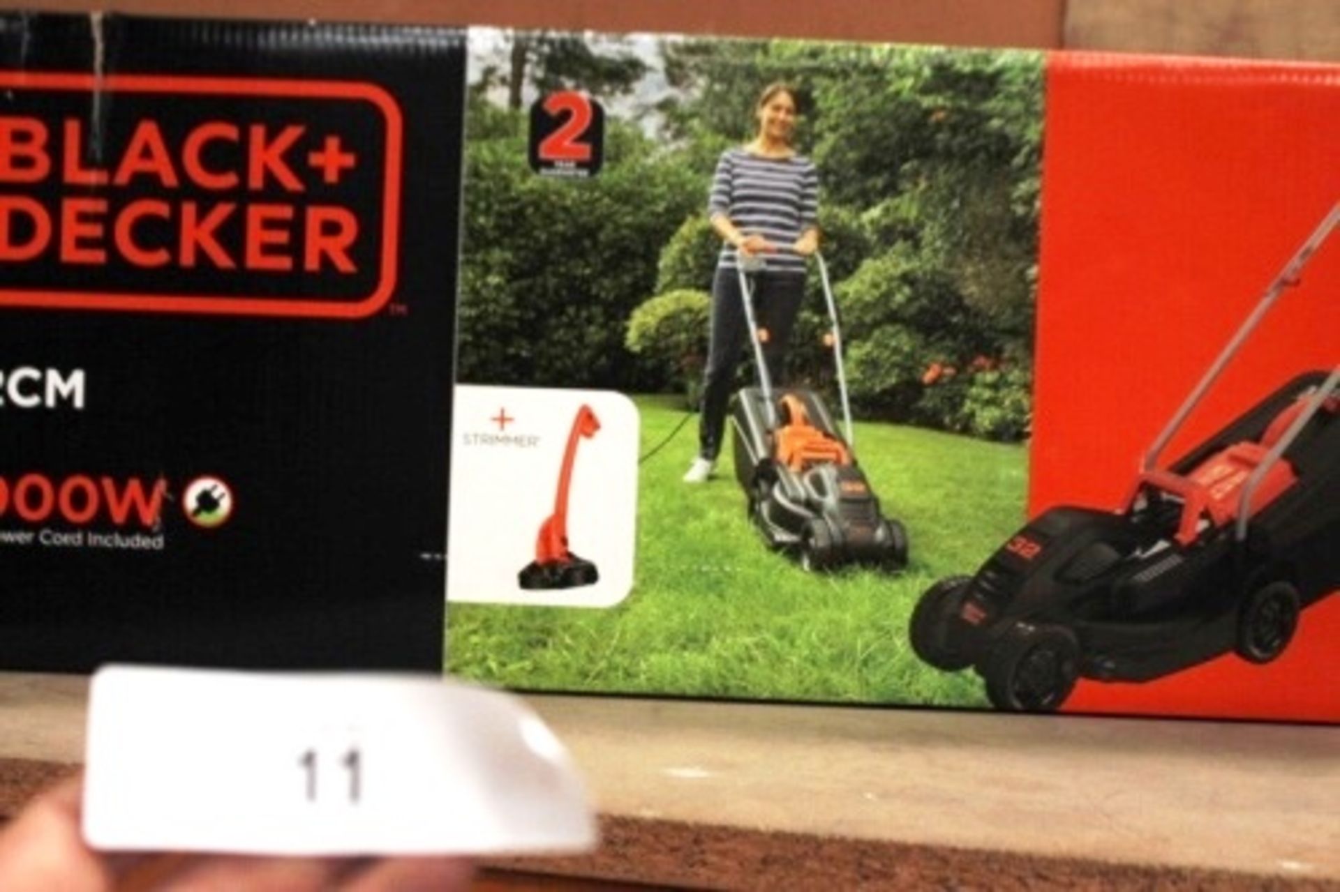 1 x Black & Decker 1000W 32cm rotary mower plus strimmer - Sealed new in box (ES5end)