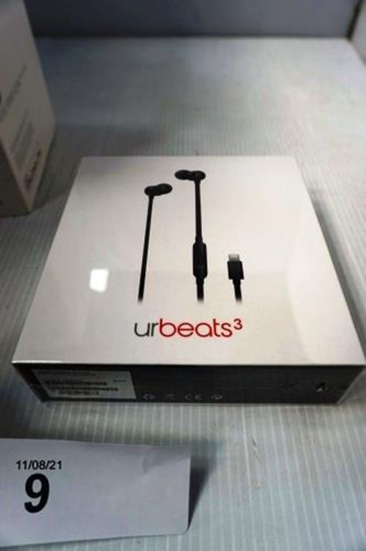 1 x Dr Dre Beat Studio wireless headphones, model B0501, Apple compatible, damaged volume control - Image 9 of 10