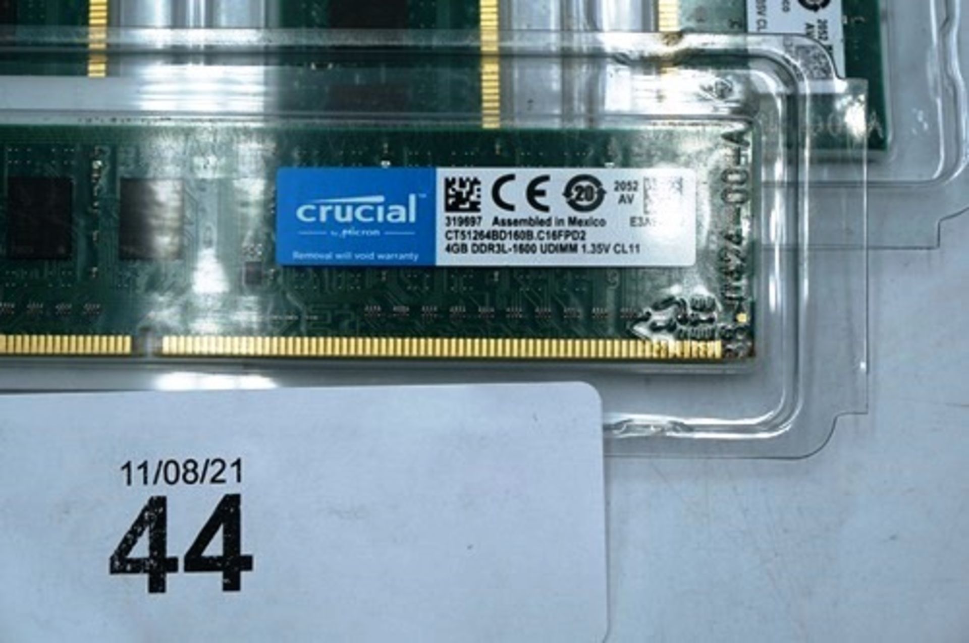 5 x Crucial 4gb DDR3L-1600 UDIMM memory modules, model CT51264BD160B - Sealed new in pack (C1) - Image 2 of 2