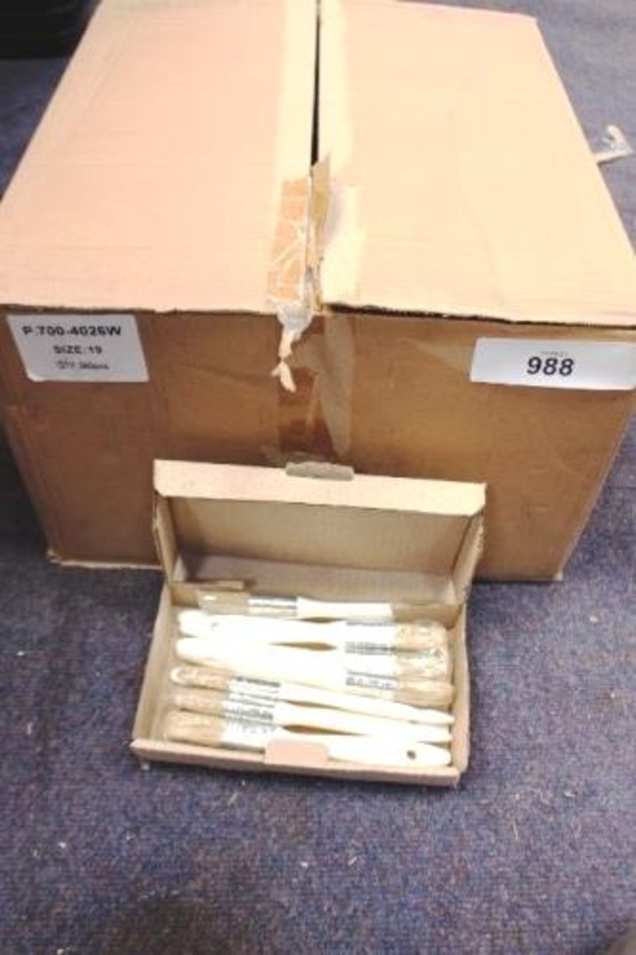 Approximately 360 x size 19, 3/4" paint brushes - new (Cabs Floor)
