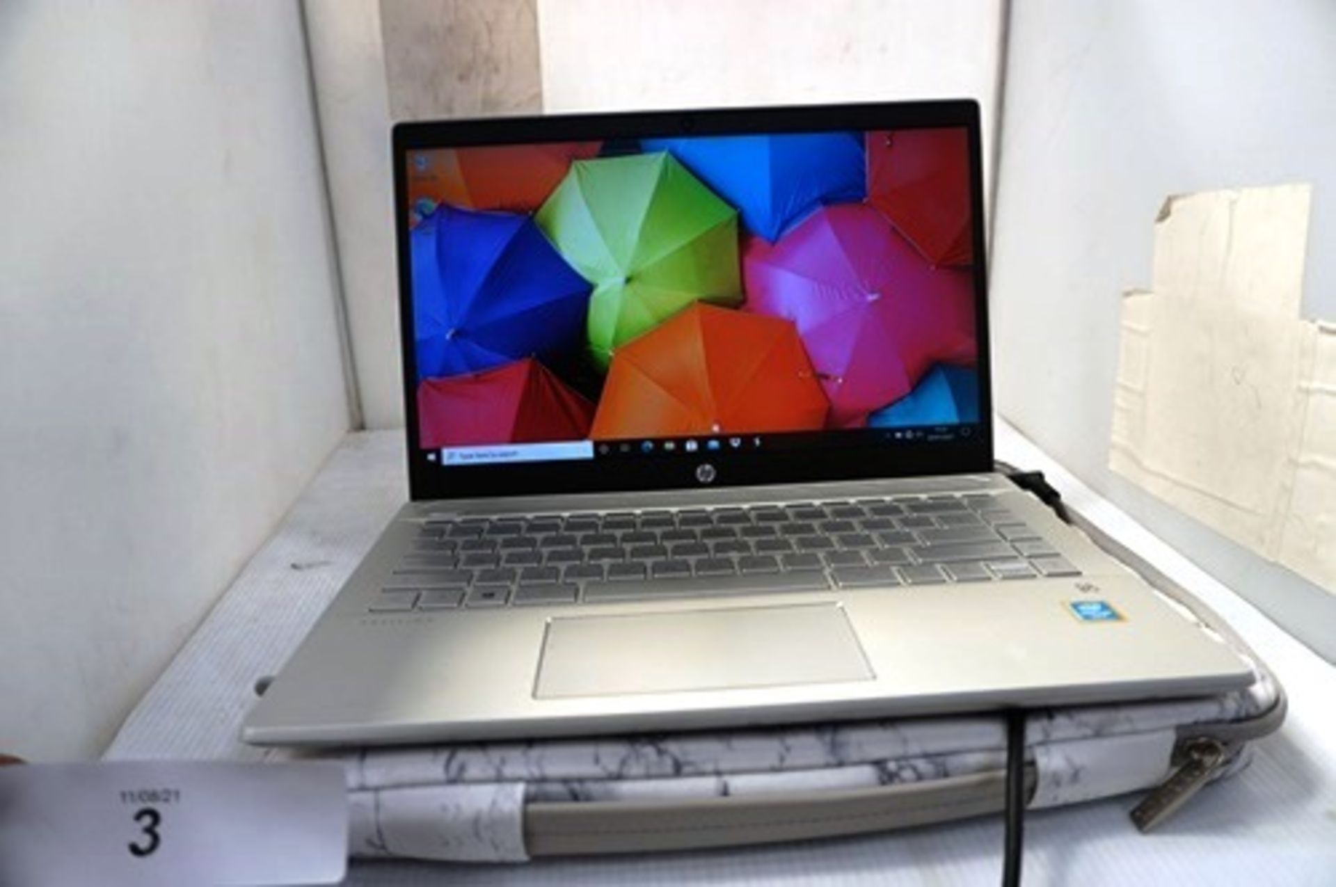 1 x HP Pavilion 14ce0525sa laptop with Windows Home S, Pentium Gold 4417U processor, 4gb Ram,