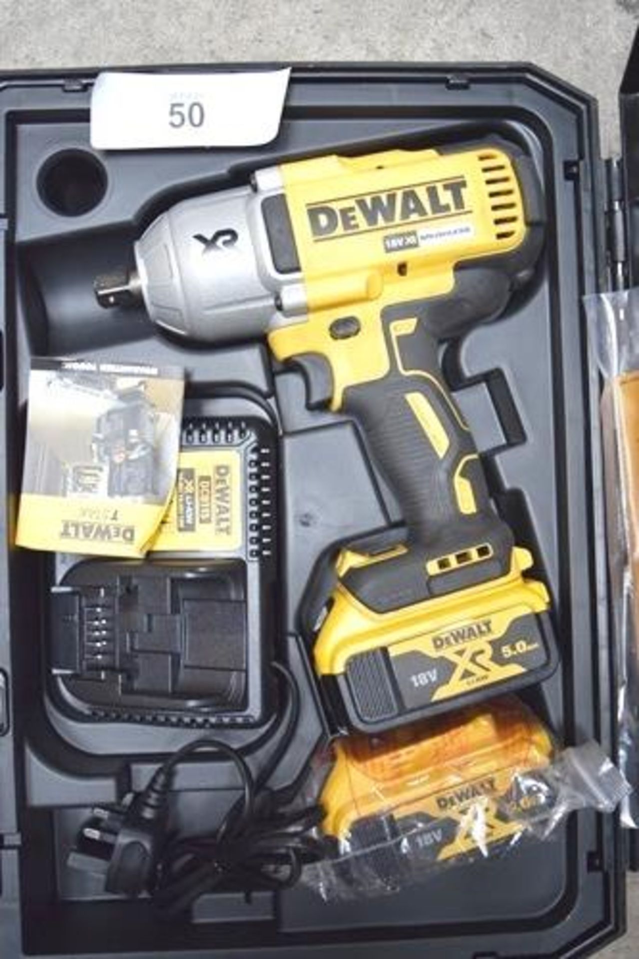 1 x DeWalt 18V high torque brushless impact wrench, model DCF899P2, 1/2" sq drive, with 2 x 18V 5. - Image 2 of 3