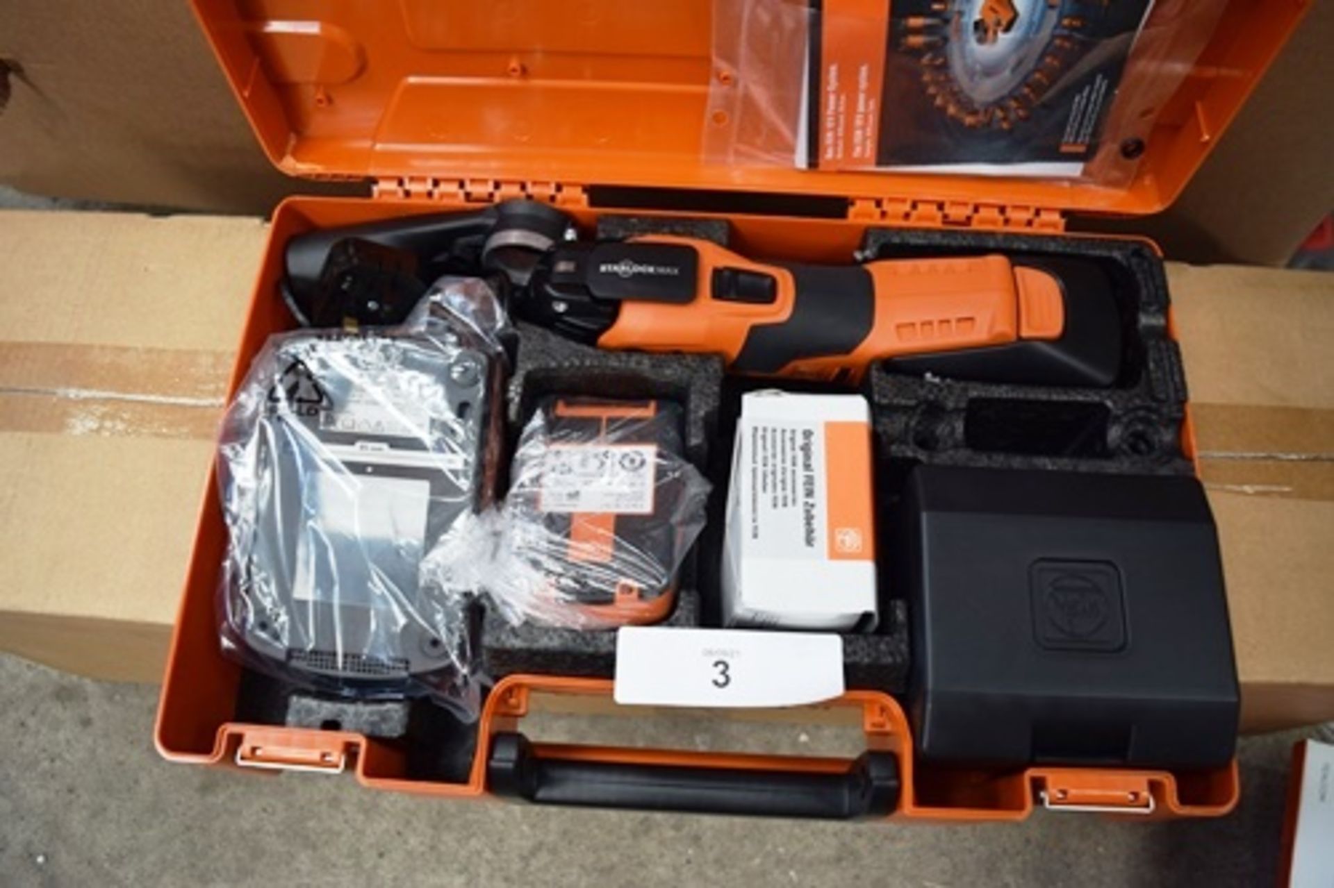 1 x Fein Akku 18V cordless multimaster 700 top oscillating multi tool - New in case (ES10) - Image 2 of 4