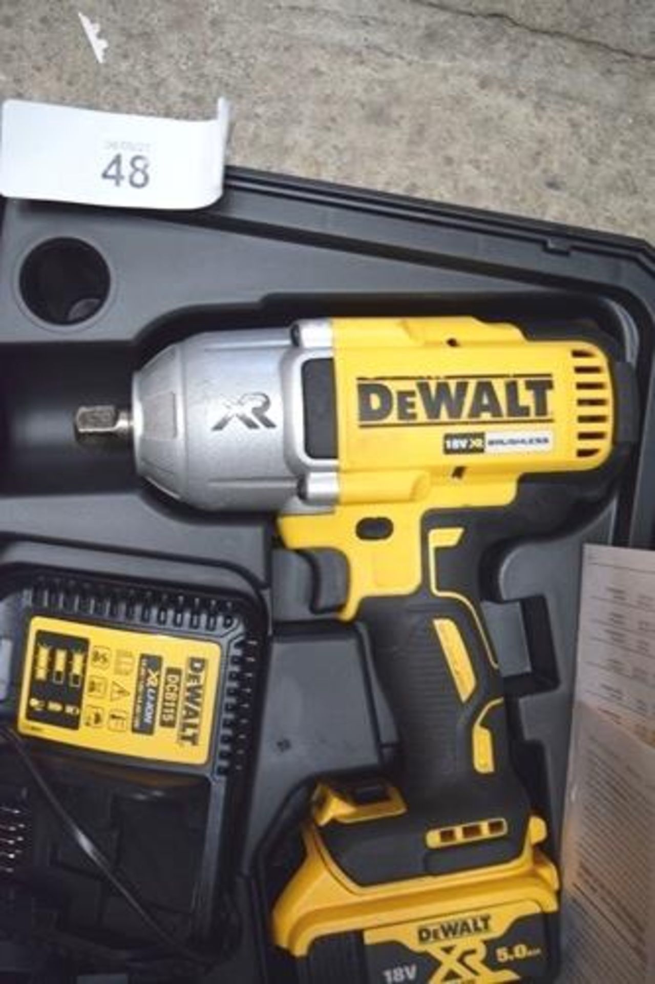 1 x DeWalt 18V high torque brushless impact wrench, model DCF899P2, 1/2" sq drive, with 2 x 18V 5. - Image 3 of 3