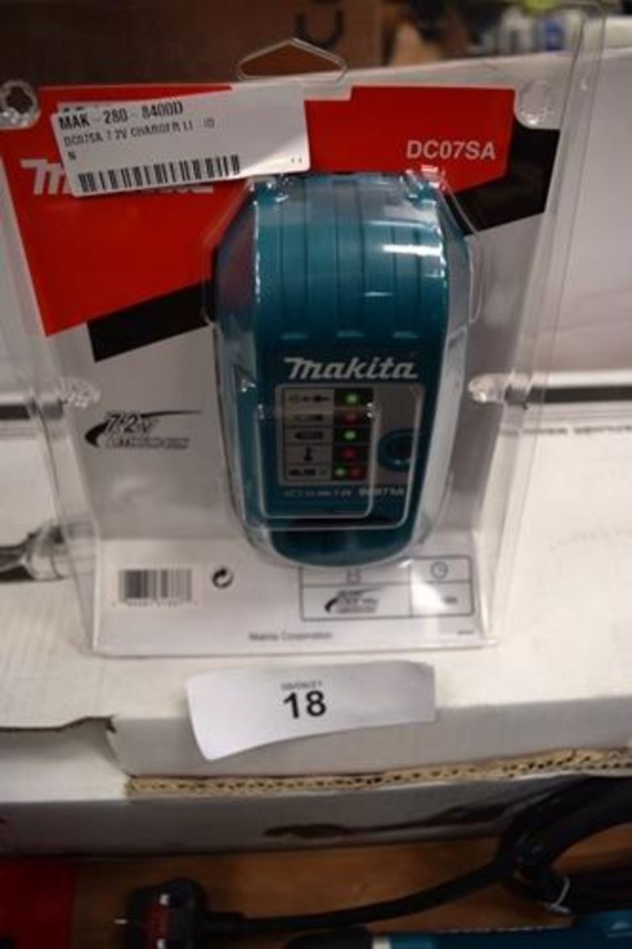 1 x Makita 5" straight grinder, model GS5000, 240V with manual and original box, 1 x Makita charger, - Image 3 of 4