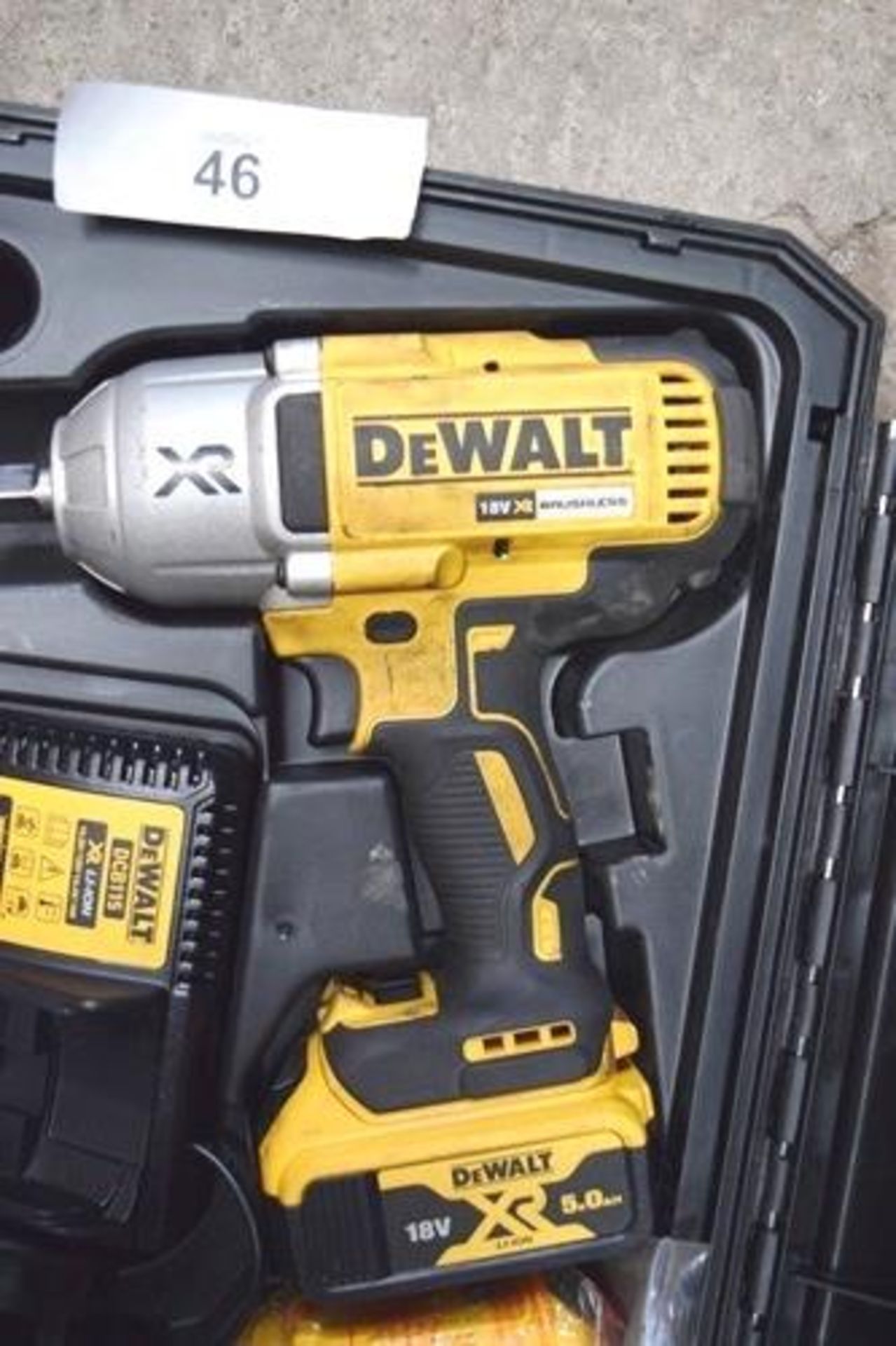 1 x DeWalt 18V high torque brushless impact wrench, model DCF899P2, 1/2" sq drive, with 2 x 18V 5. - Image 3 of 3