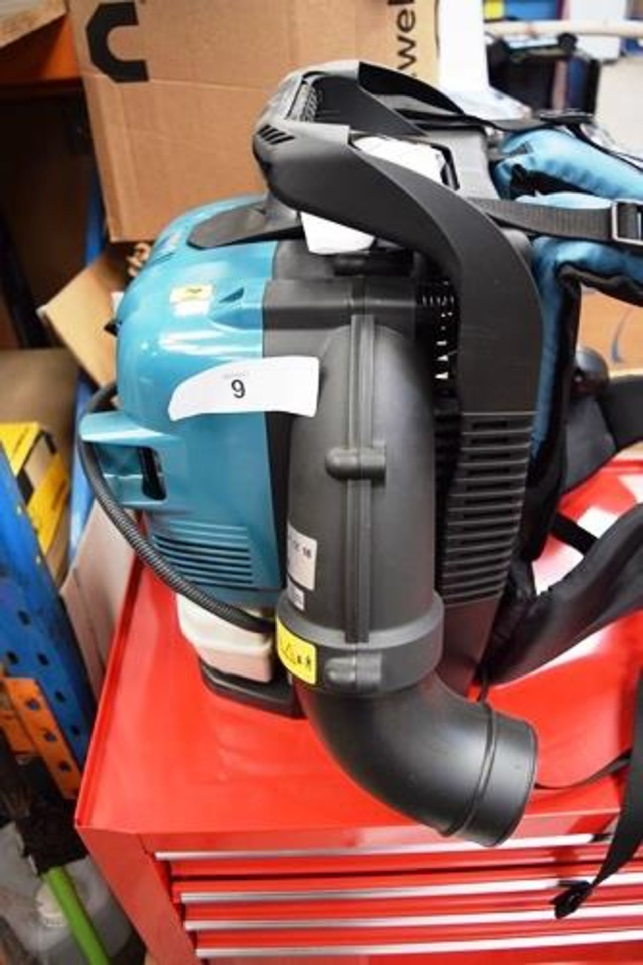 1 x Makita petrol leaf blower, model EB7660TH with accessories, manual and box - Grade B (ES10) - Image 4 of 5