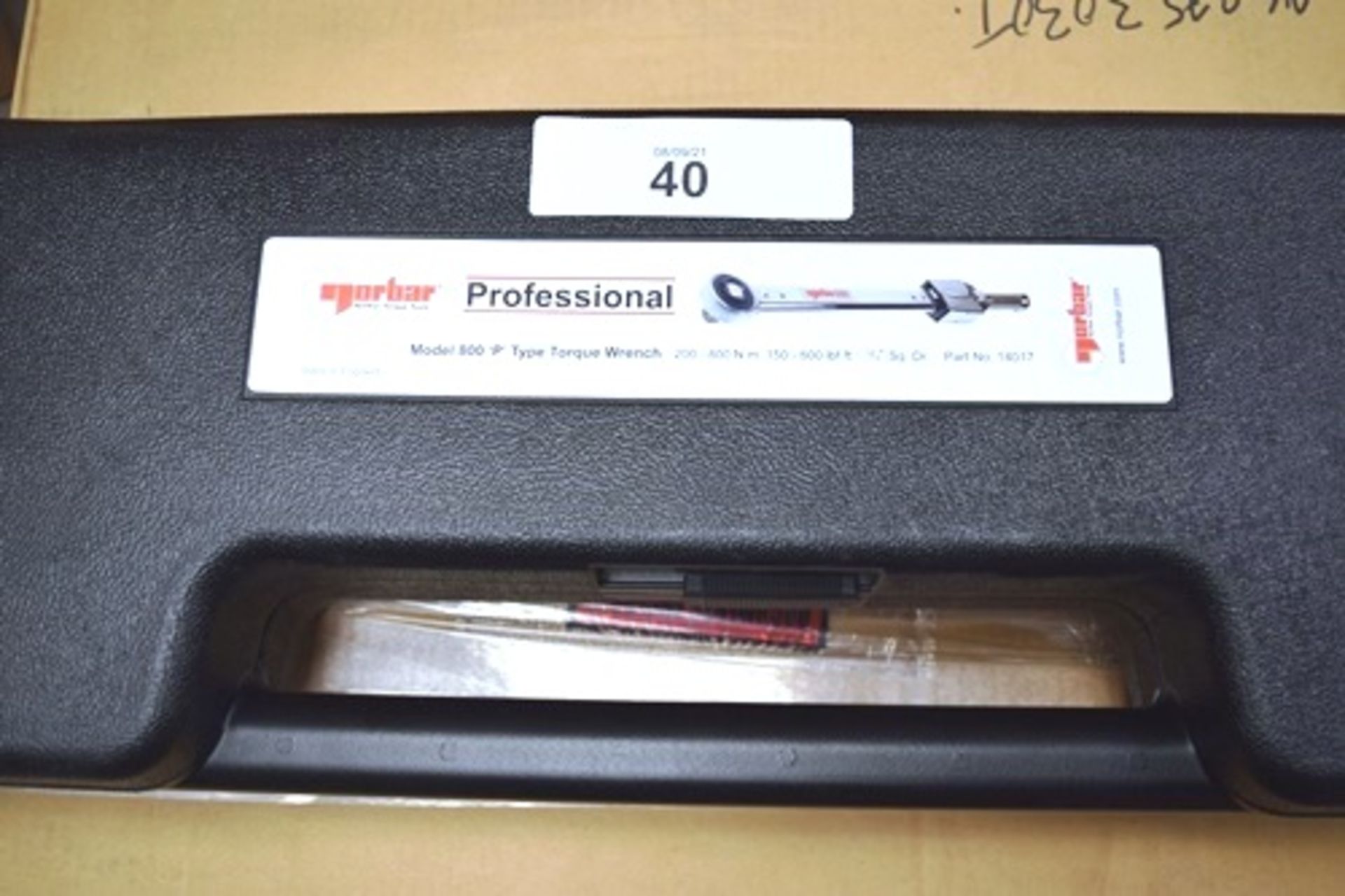 1 x Norbar professional torque wrench, model 800 P type, code 200-800 N.M 150-600 IBT.FT, size 3/