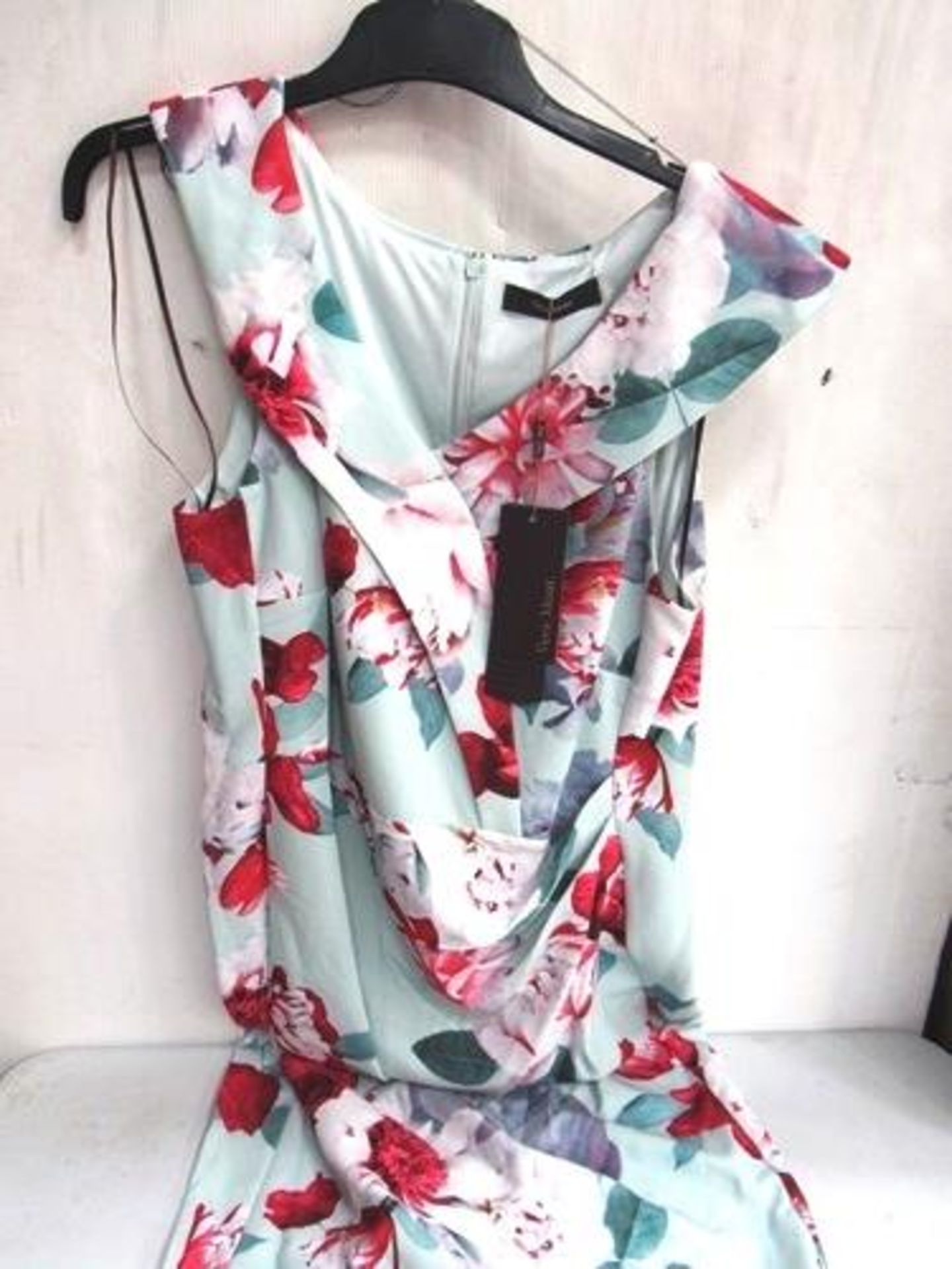 1 x Vera Mont Minty Breeze dress, size 16, RRP £190.00 - New with tags (crail)