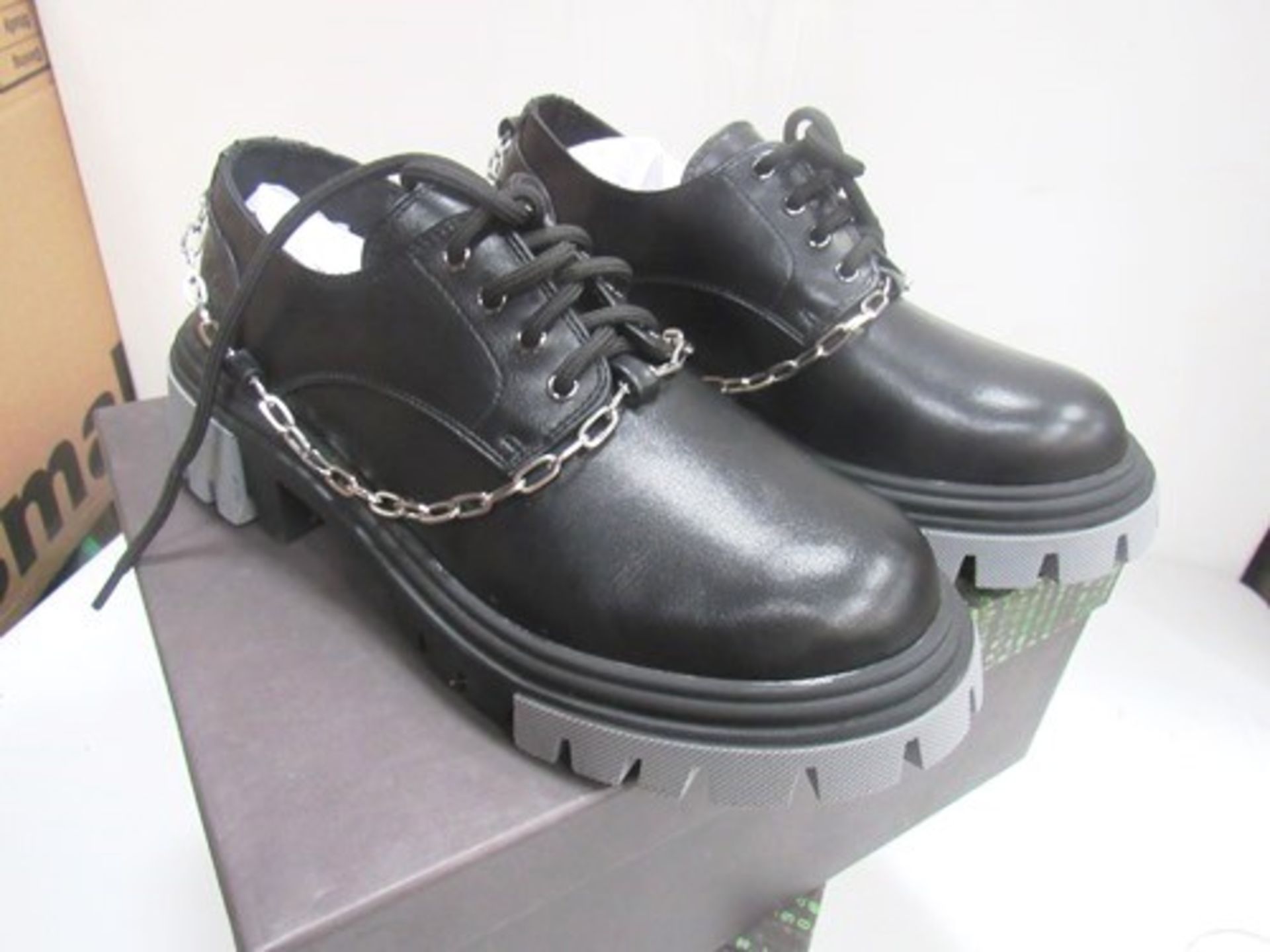 2 x pairs of Koi Halcyon grey split chain shoes, size 6 - New in box (2B)