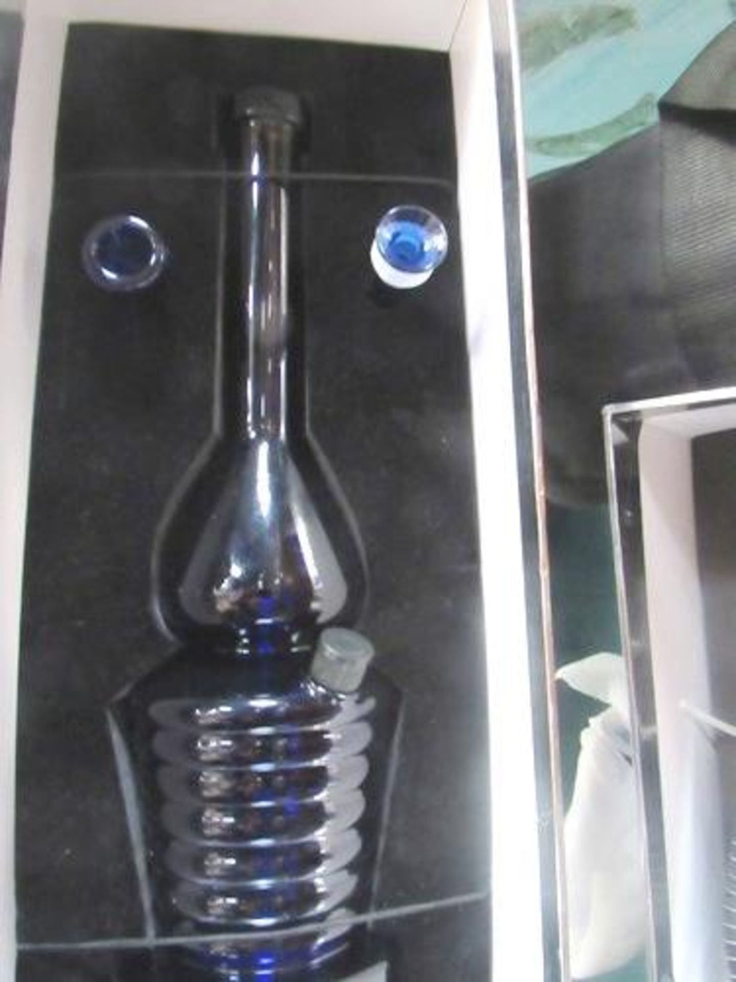 1 x Sloppy Hippo Bristol blue glass hookah pipe with carry case - New in box (C7B) - Image 3 of 3