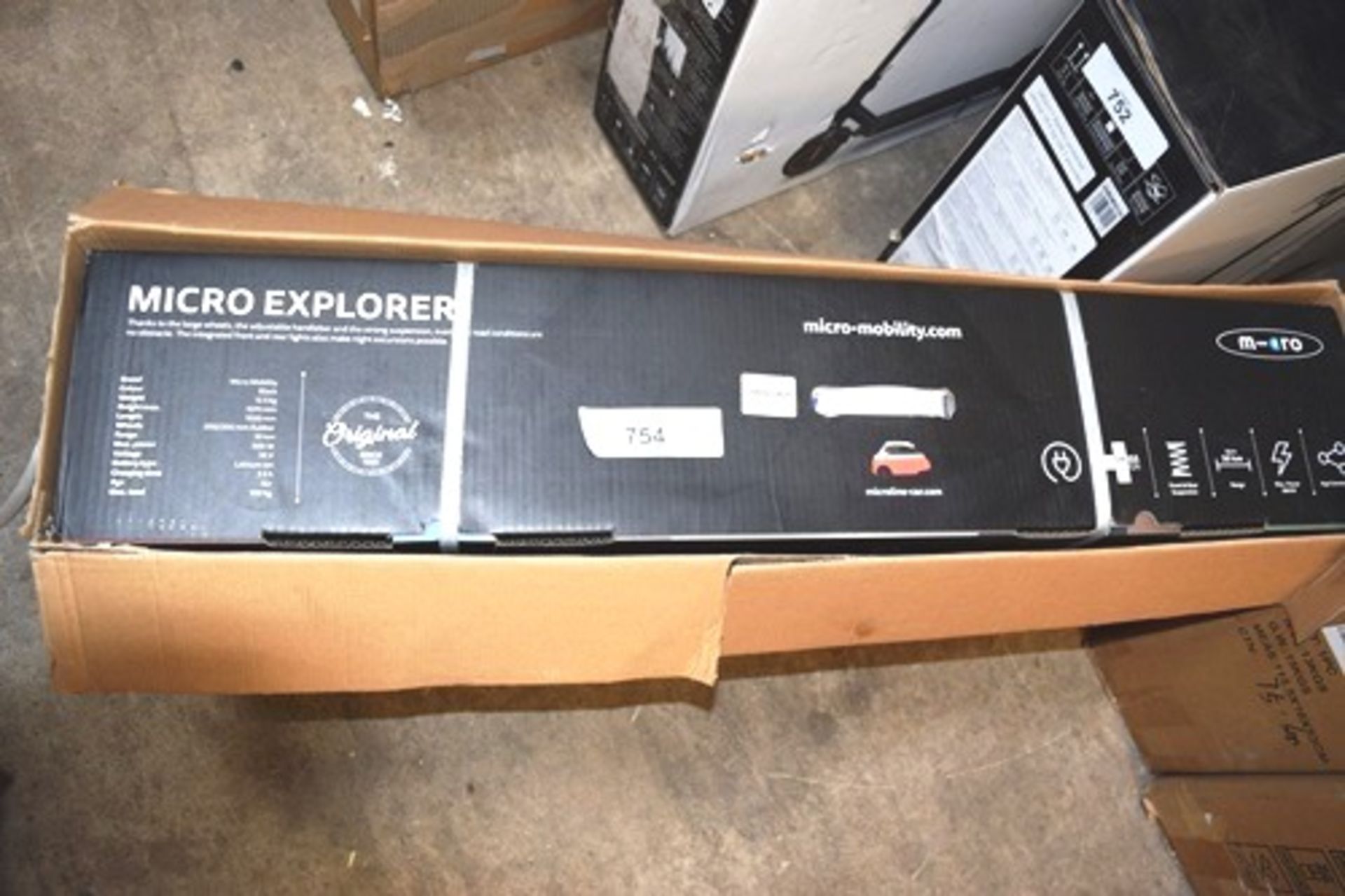 1 x black M-Cro micro explorer scooter, model EM0038, 36V - Sealed new in box (GS16)
