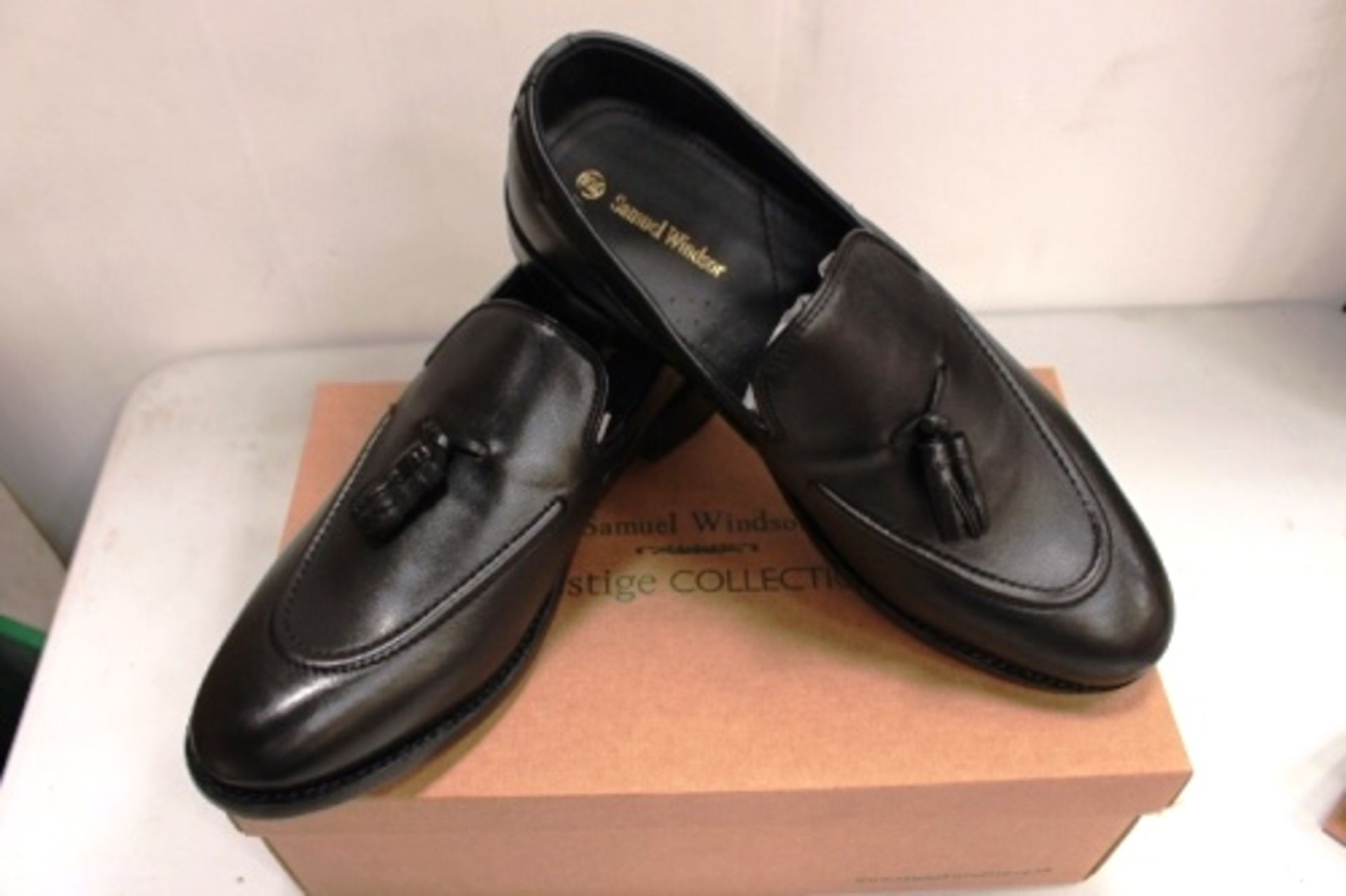 1 x pair of Samuel Windsor men's shoes, style code BV115, size 10.5 - New in box (EB5)