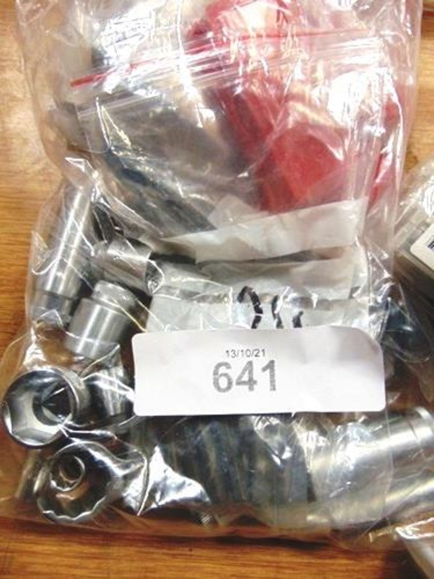 A selection of imperial nuts, bolts, drills and taps (Grade B) (SW5)