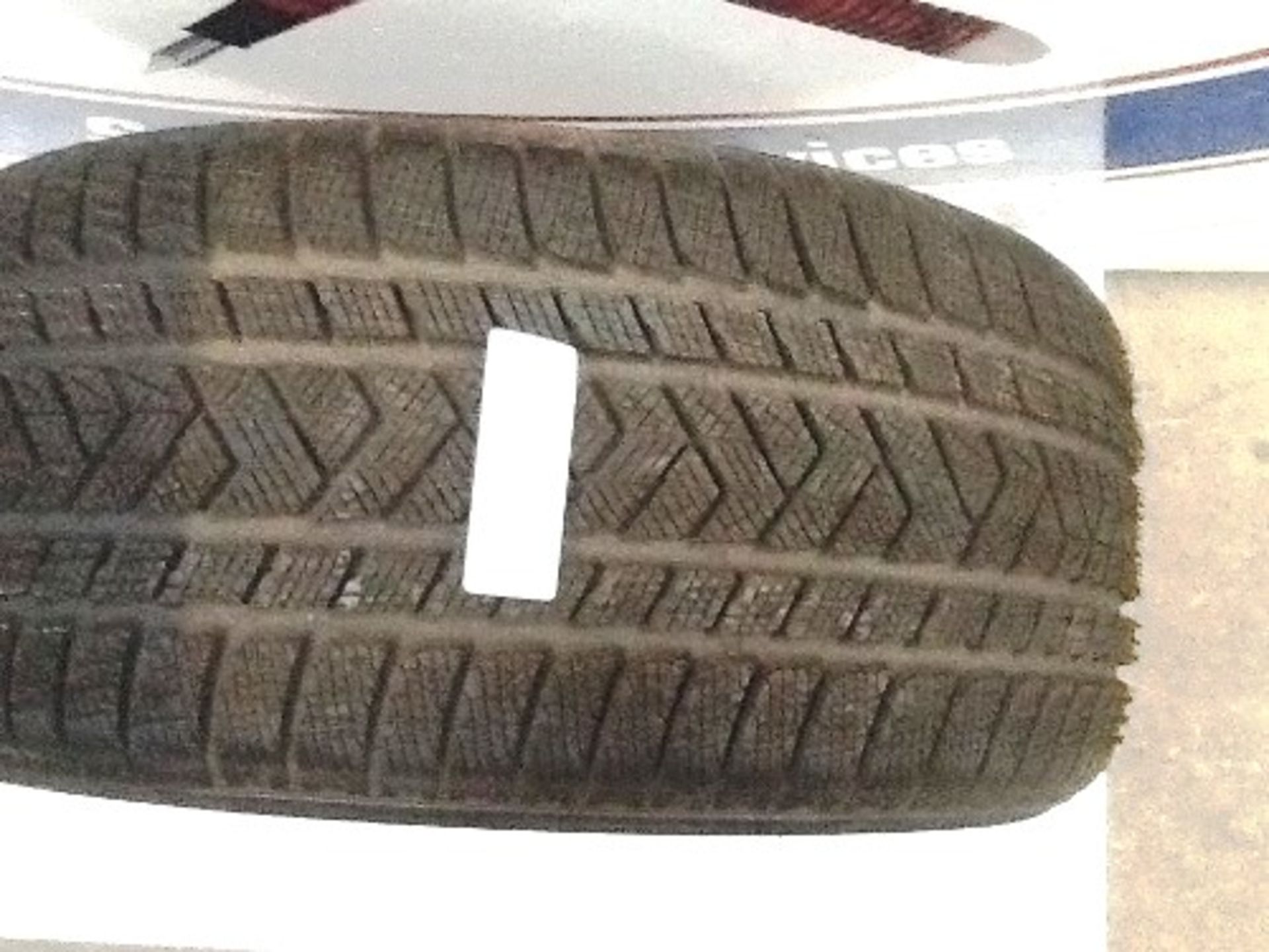 1 x Pirelli Scorpion winter tyre, size 275/40 R20 106V - New (GS18) - Image 2 of 2