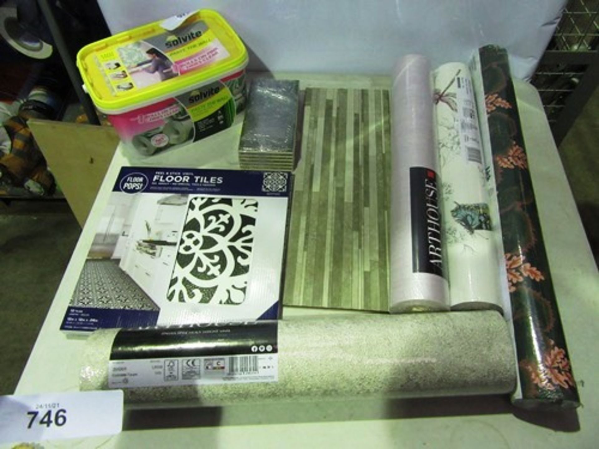 A selection of wallpaper, tiles, stick vinyl tiles, adhesive etc - New (GS26) - Image 3 of 6