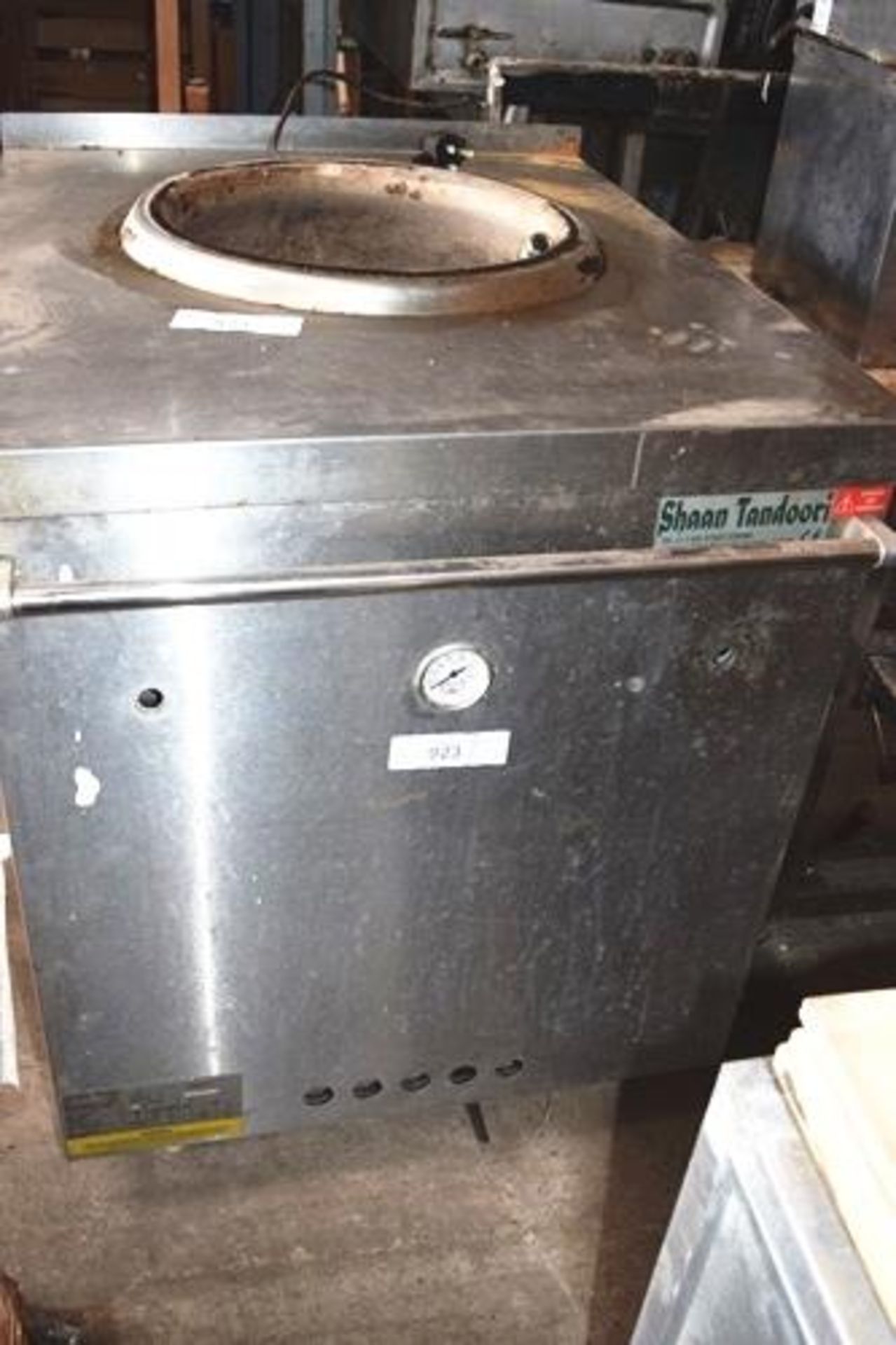 1 x Shaan gas powered tandoori oven, complete, no signs of cracking, no lid - Second-hand (yard)