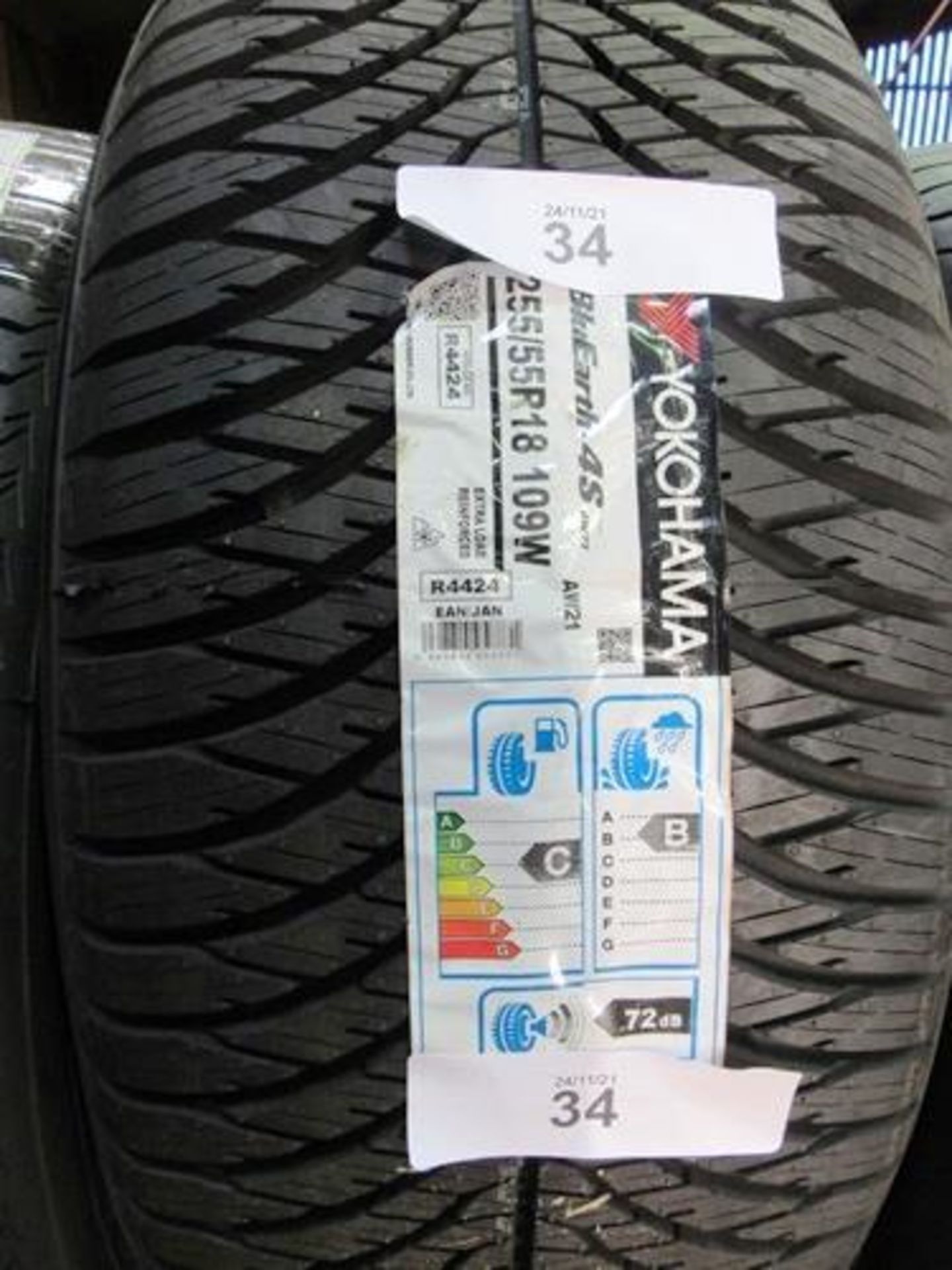 1 x Yokohama BluEarth 4S AW21 extra-load reinforced tyre, size 255/55R18 109W, code R4424 - New with