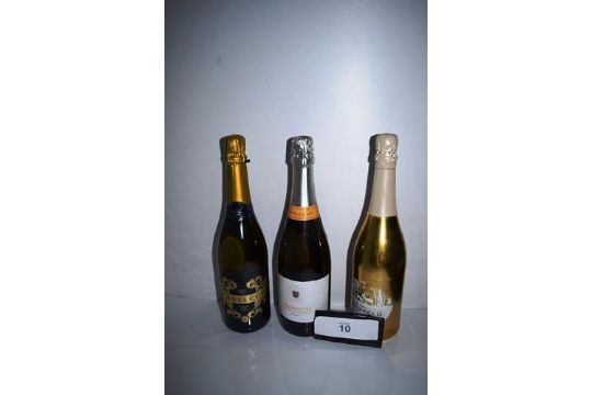 11 x bottles of Prosecco including 5 x 75cl bottles of Marks & Spencer and 5 x 750ml bottles of i