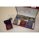 A tray of £5 and other commemorative coins