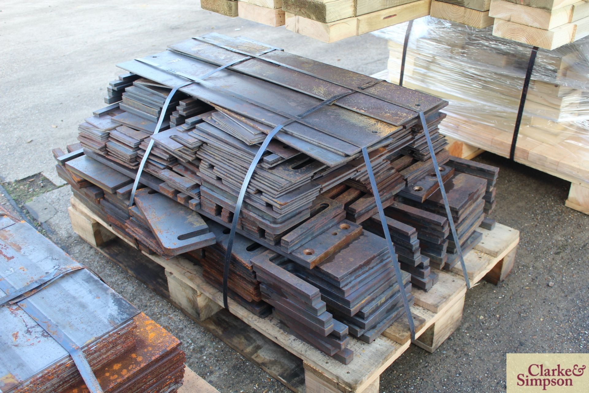 A large quantity of profile cut steel. - Image 3 of 4
