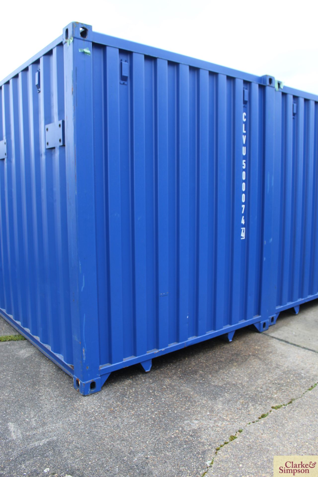 40ft x 9ft6in high shipping container. 2019. Heavily reinforced to interior to include plates - Image 3 of 14