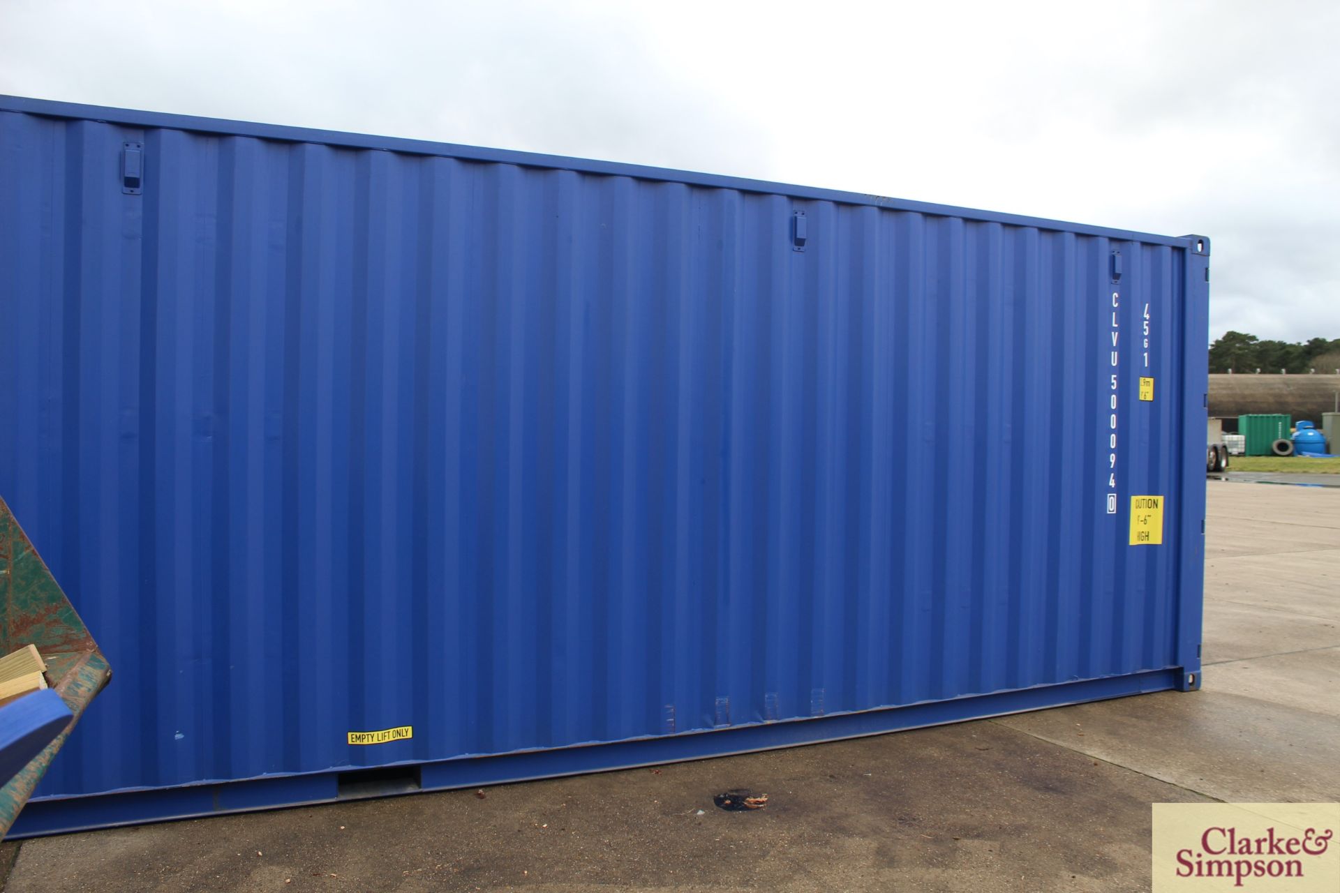 40ft x 9ft6in high shipping container. 2019. Heavily reinforced to interior to include plates - Image 3 of 16