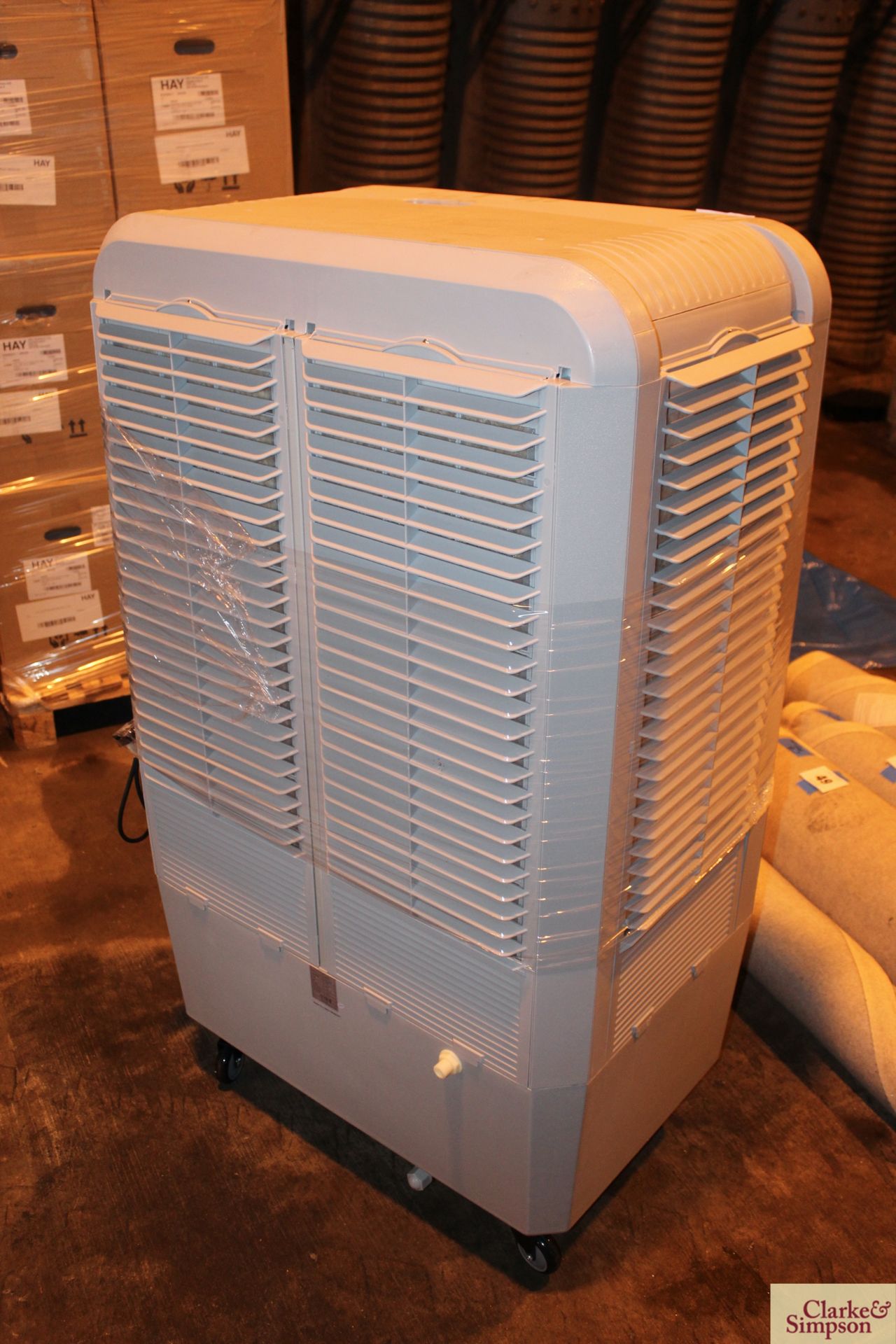 MasterKool iKool mobile air cooler. Model MIK-70EX. 2019. Minor damage to side and rear. Click - Image 5 of 6