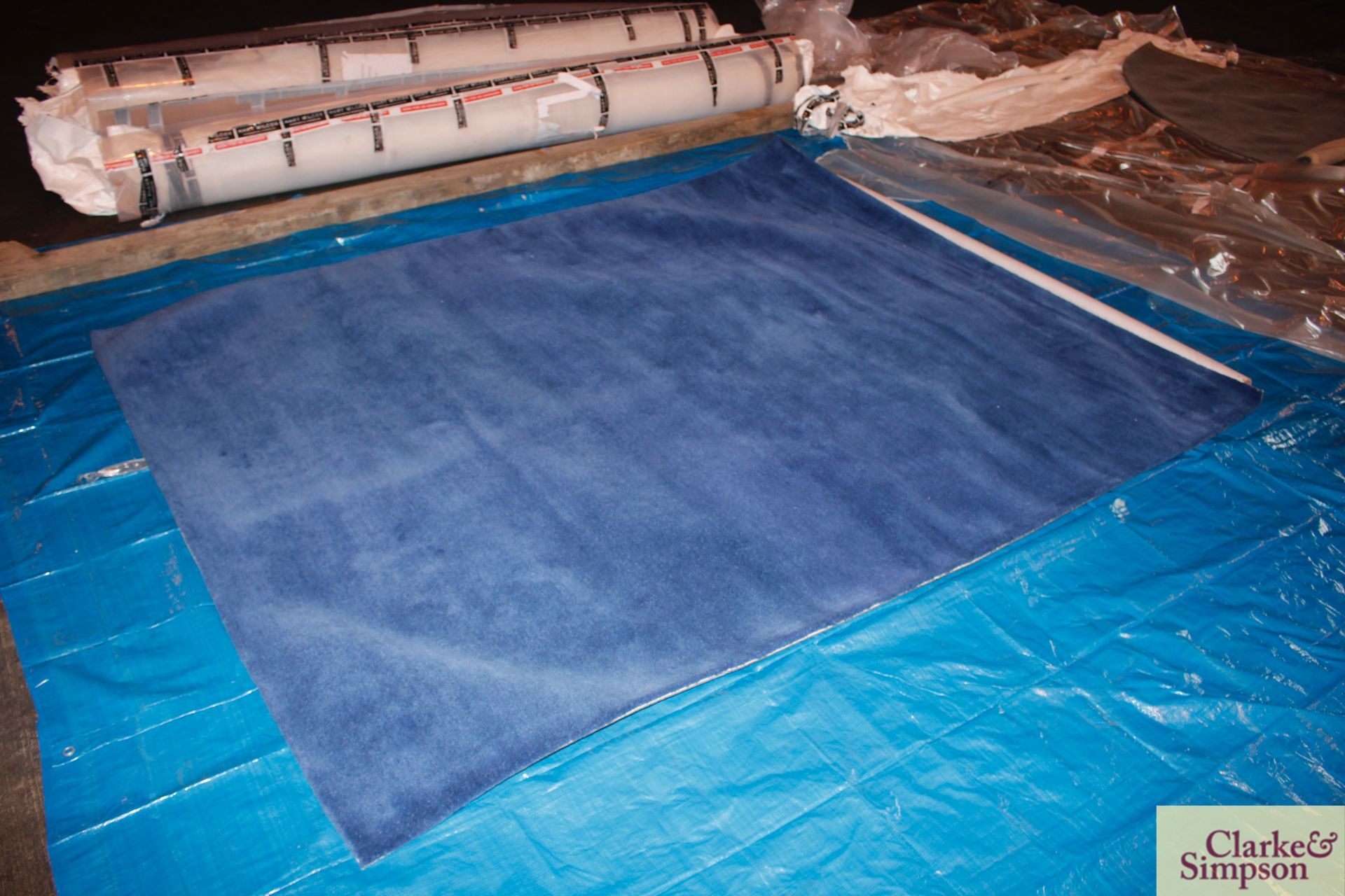 200cm x 250cm blue 100% Indian wool rug (C3).