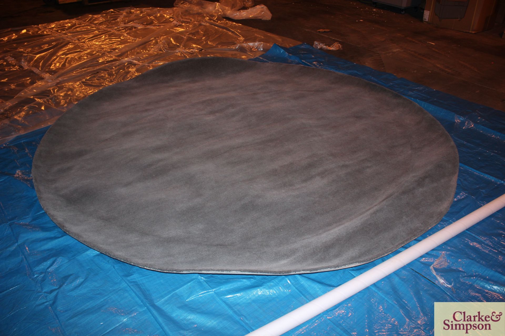 300cm round grey 100% Indian wool rug (C10).