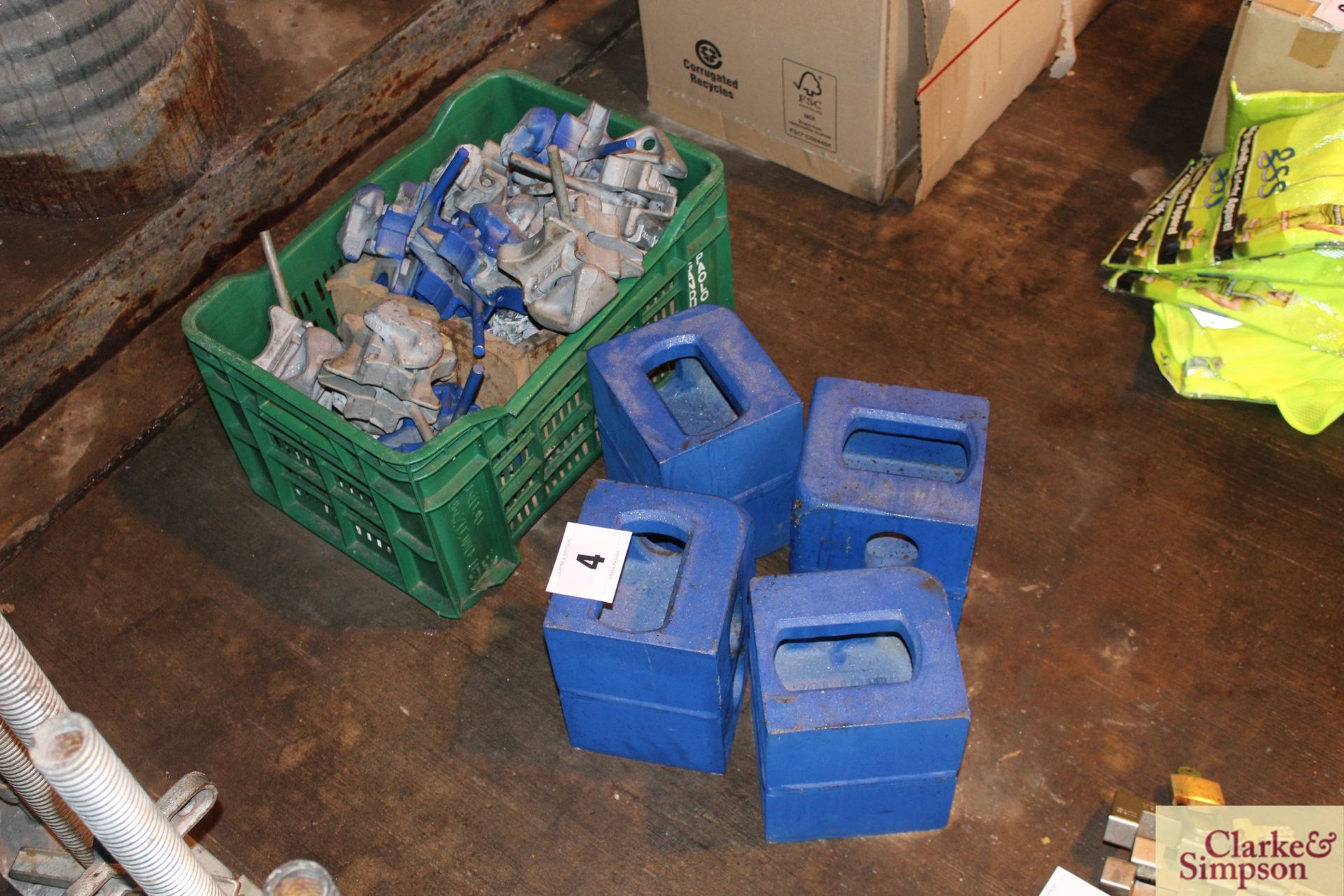 Quantity of ISO locks for containers and container blocks. - Image 3 of 3