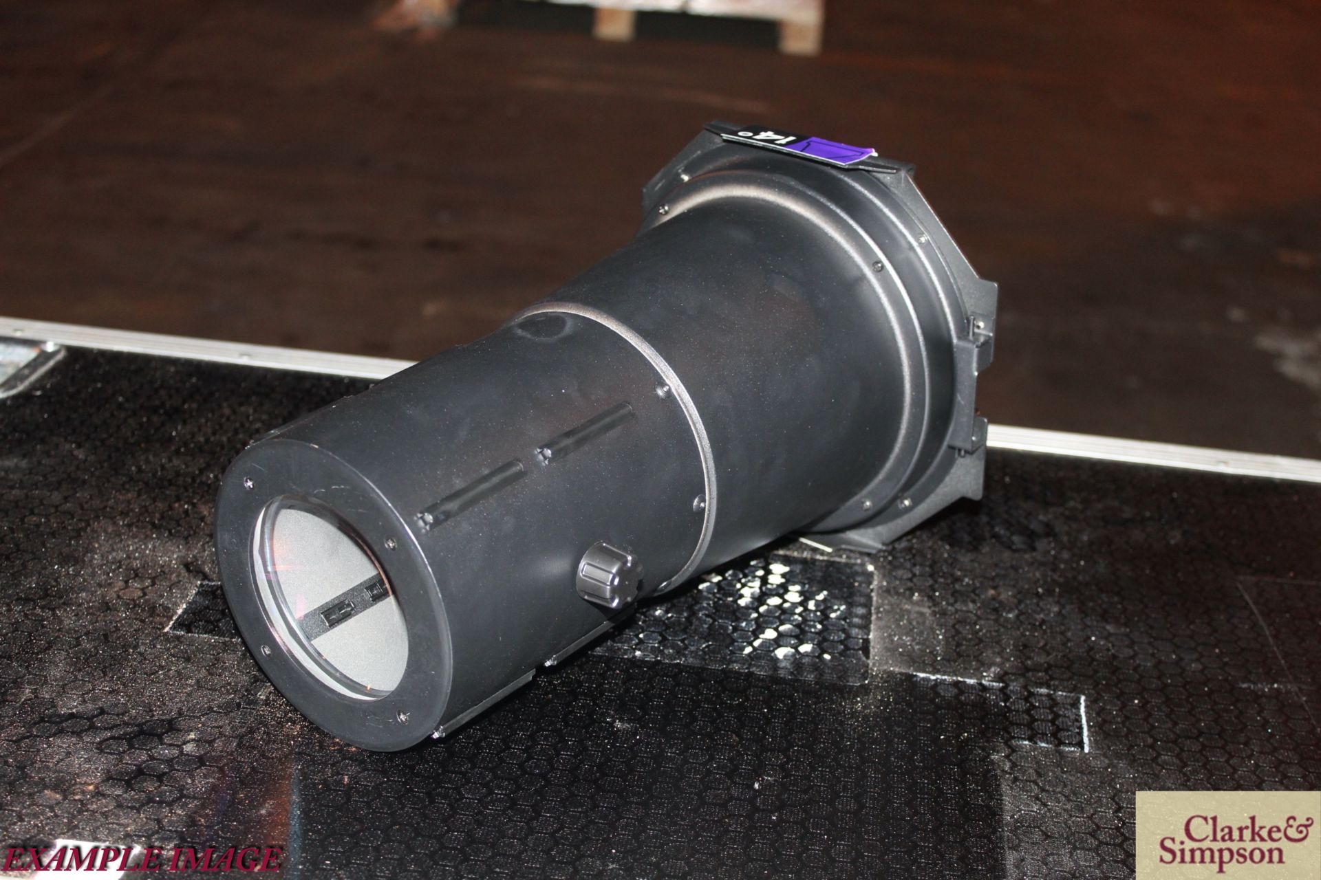 Chauvet Professional Ovation E260WW PAR can LED light with Chauvet Professional Ovation HD 14 degree - Bild 8 aus 9